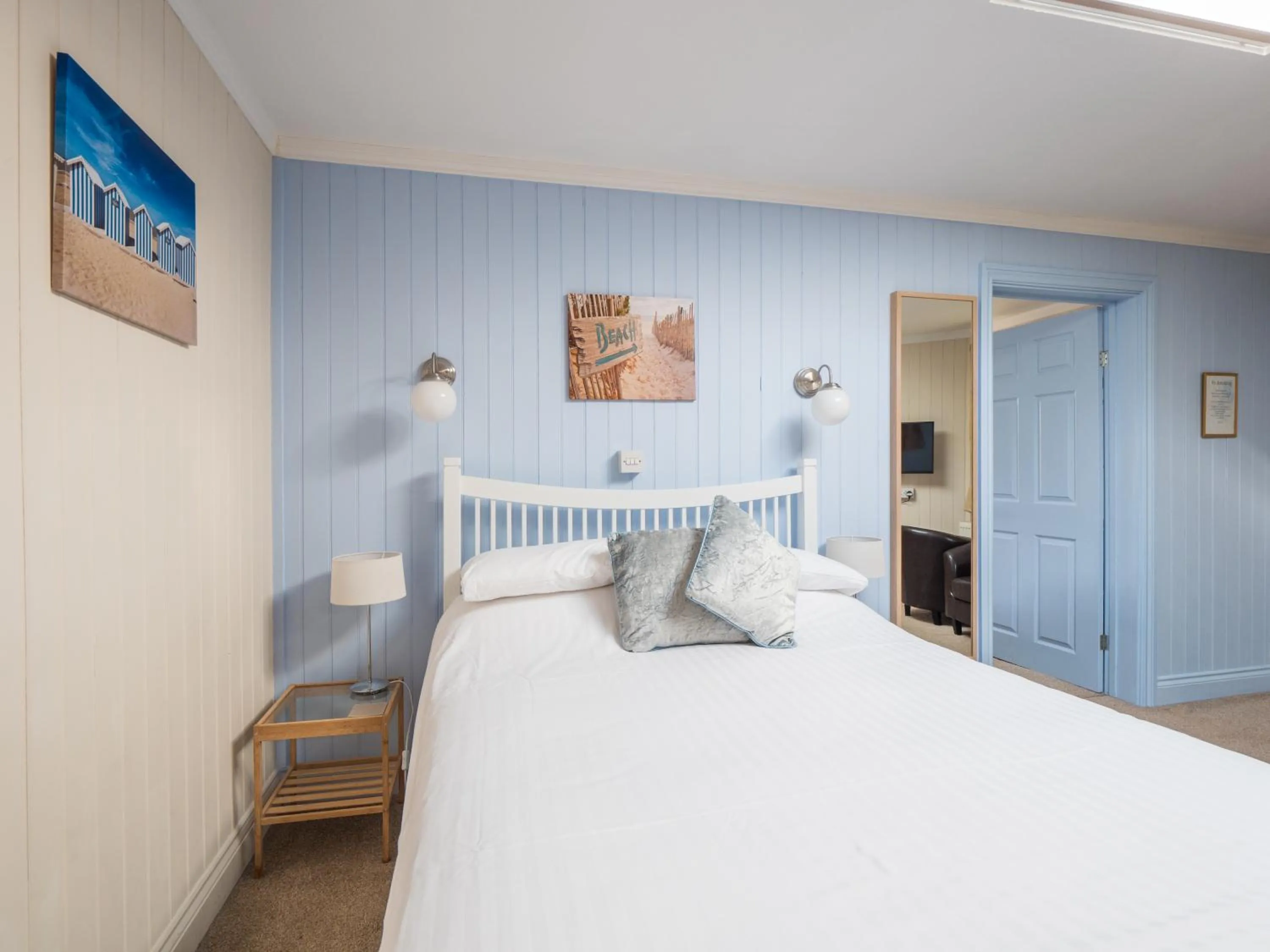 Bedroom, Bed in The Grafton Guest House