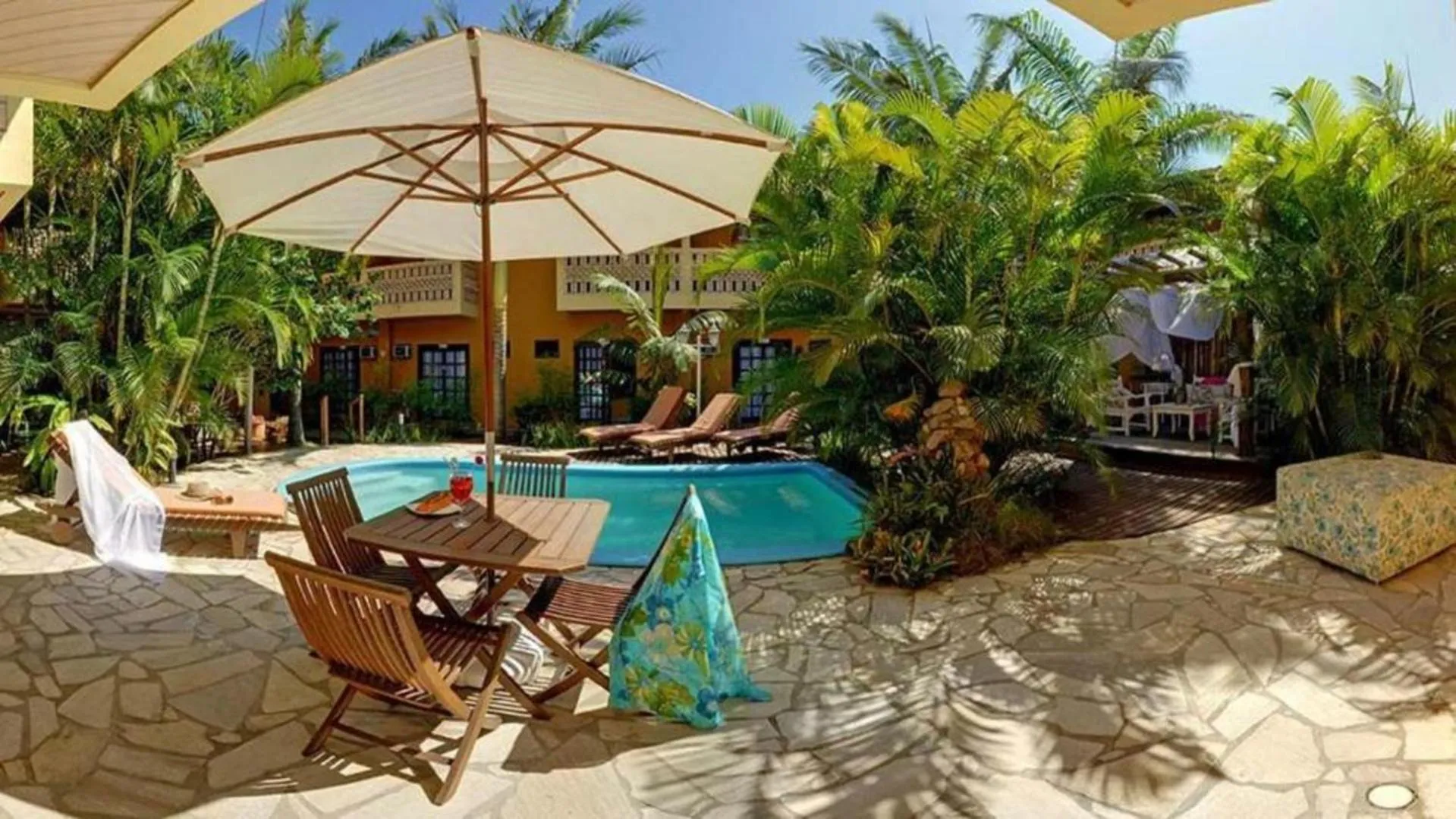 Pool view in Pousada Dom Capudi