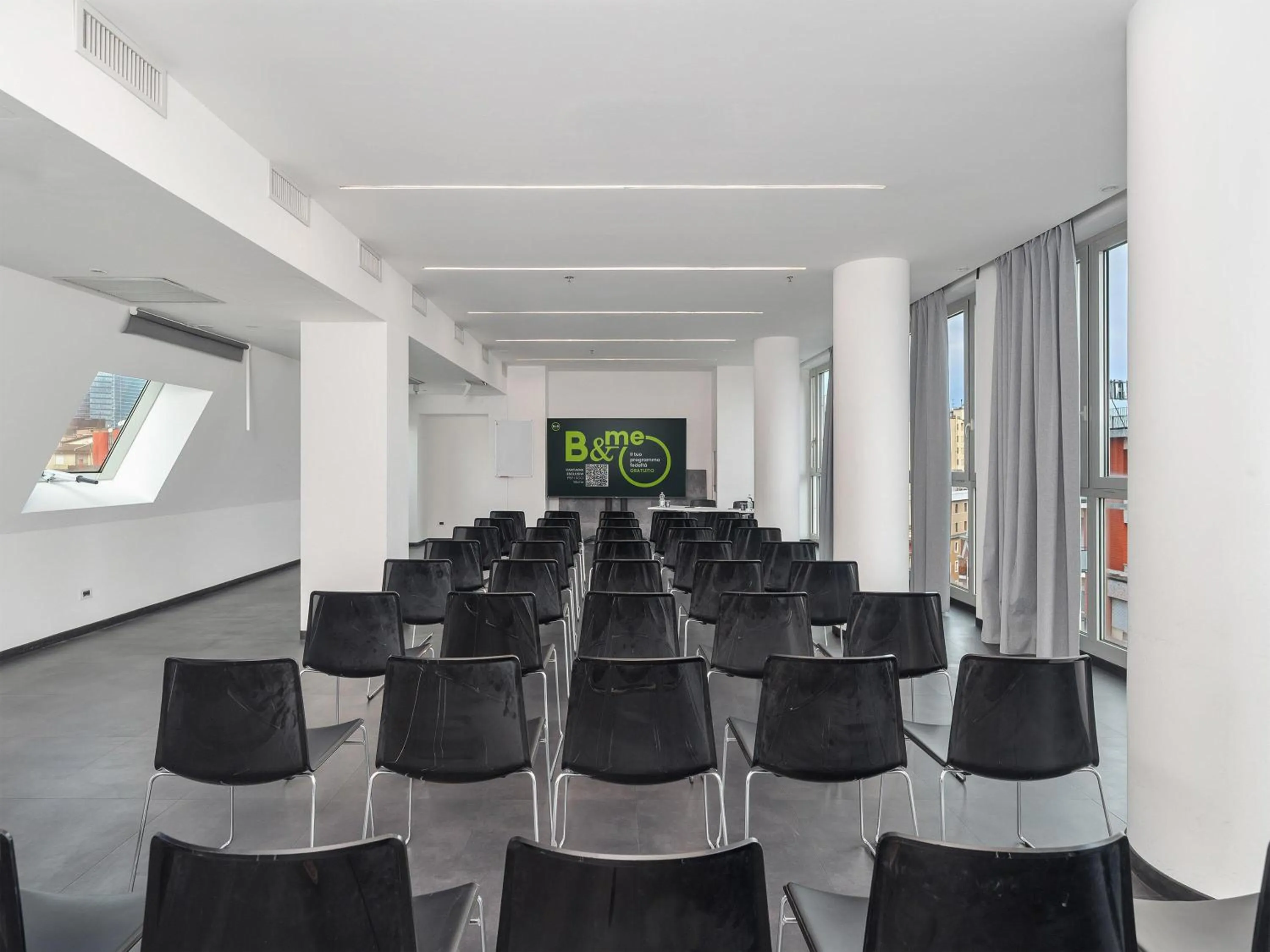 Meeting/conference room in B&B Hotel Milano Central Station