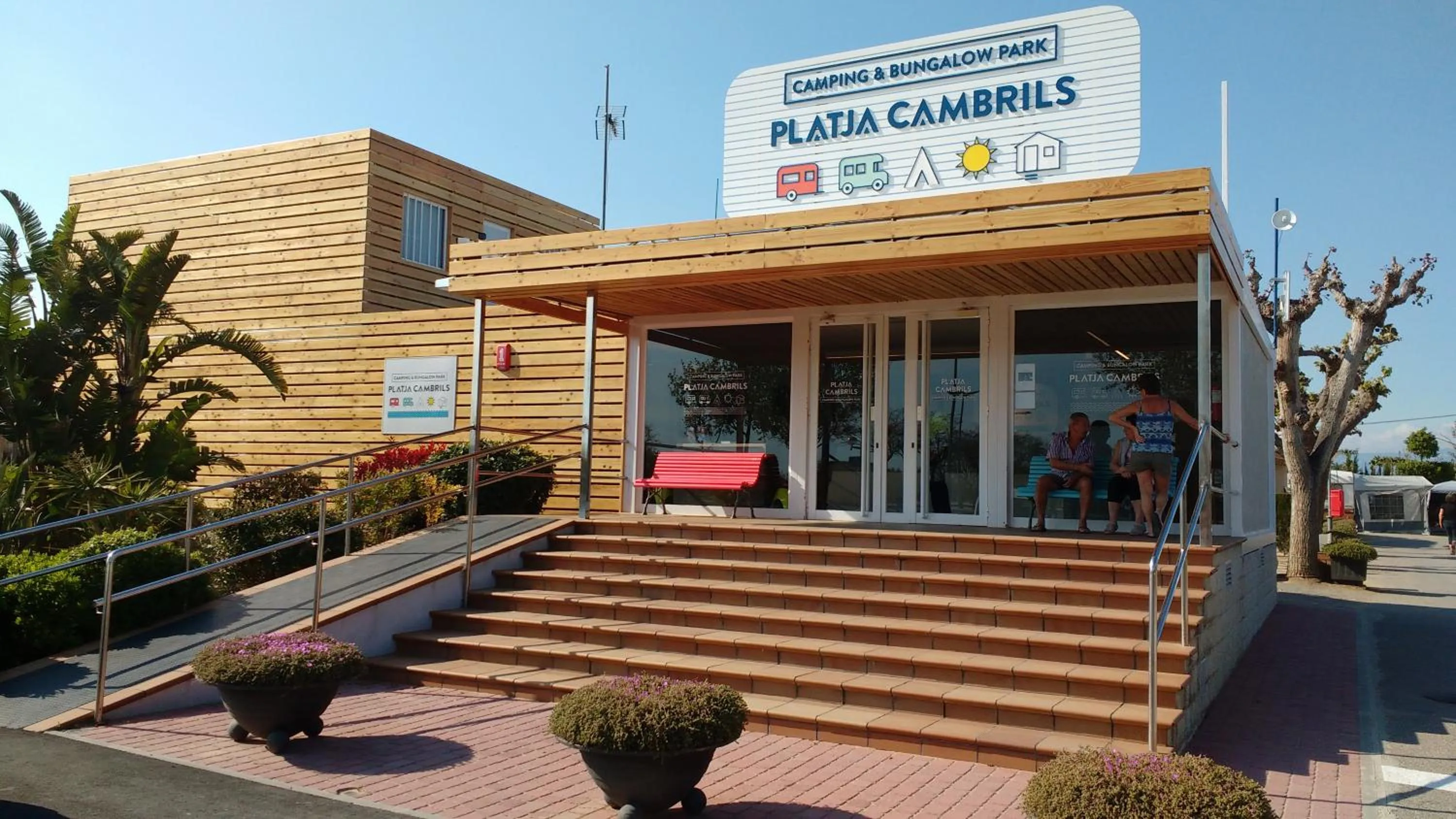 Property logo or sign in Camping Platja Cambrils