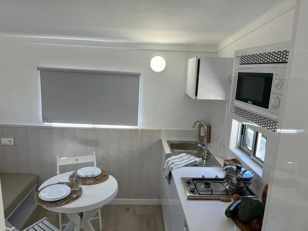 Kitchen or kitchenette in Camping Platja Cambrils