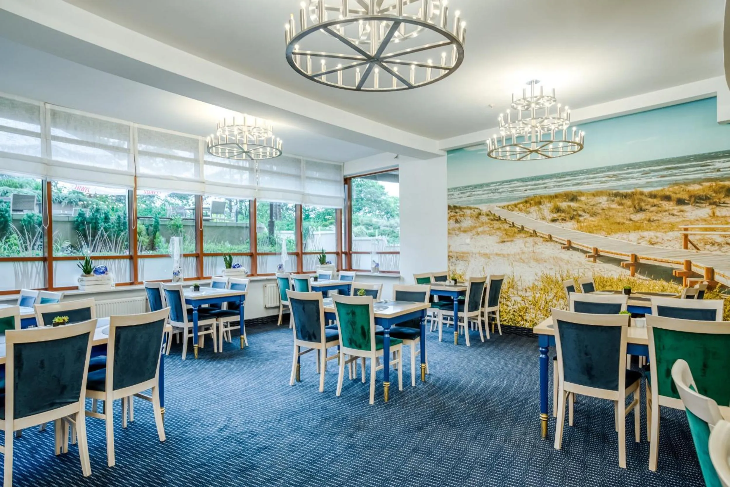 Restaurant/places to eat in Hotel Dom Zdrojowy Resort & SPA - Destigo Hotels