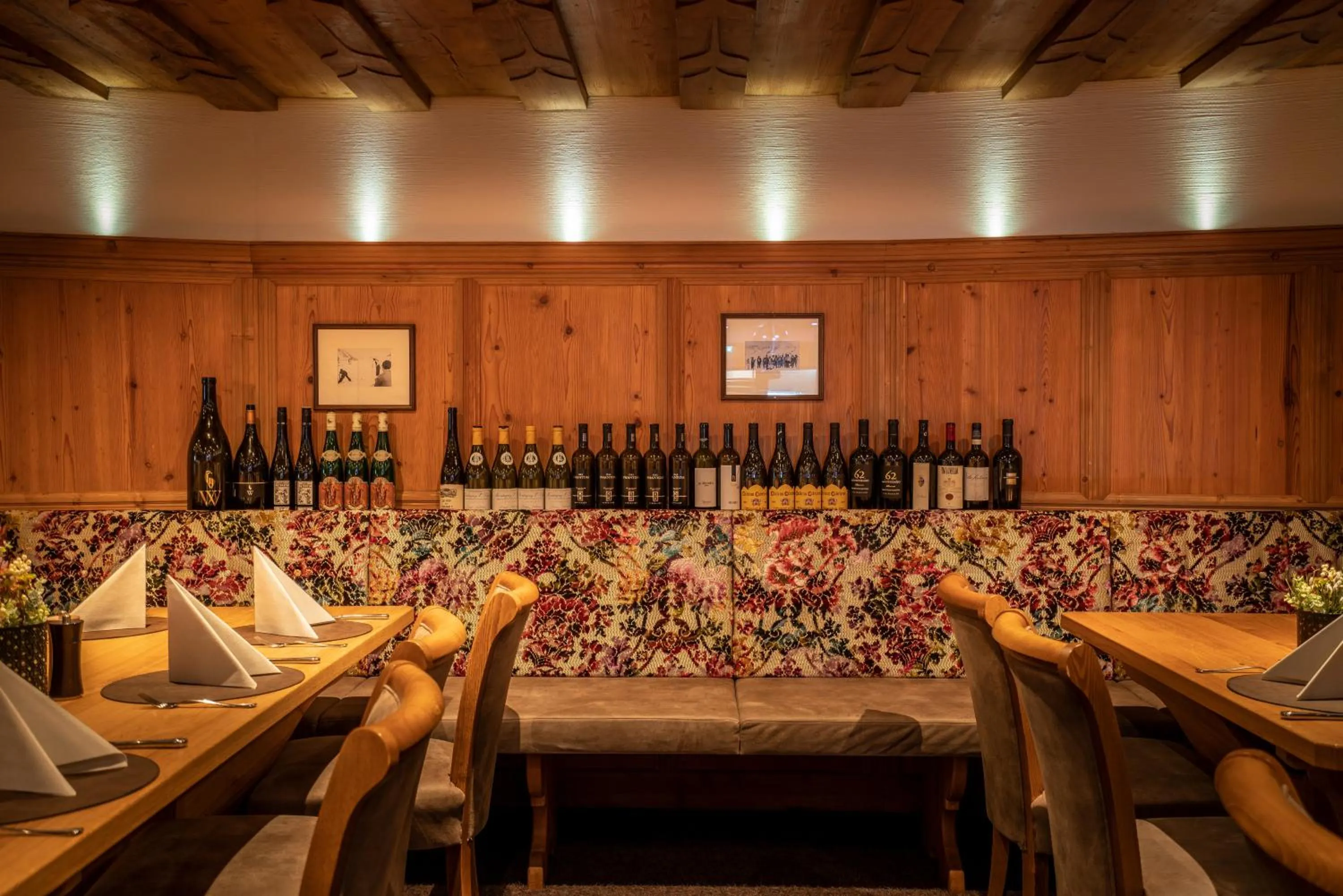 Restaurant/places to eat in Hotel Trofana Alpin