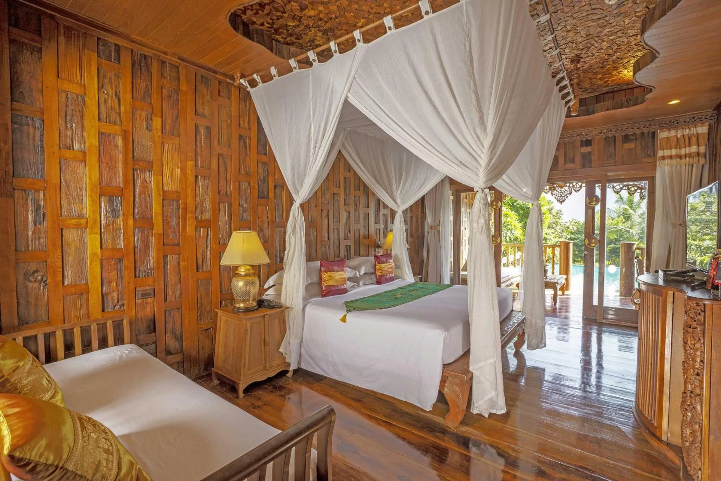 Bedroom, Bed in Santhiya Koh Phangan Resort and Spa