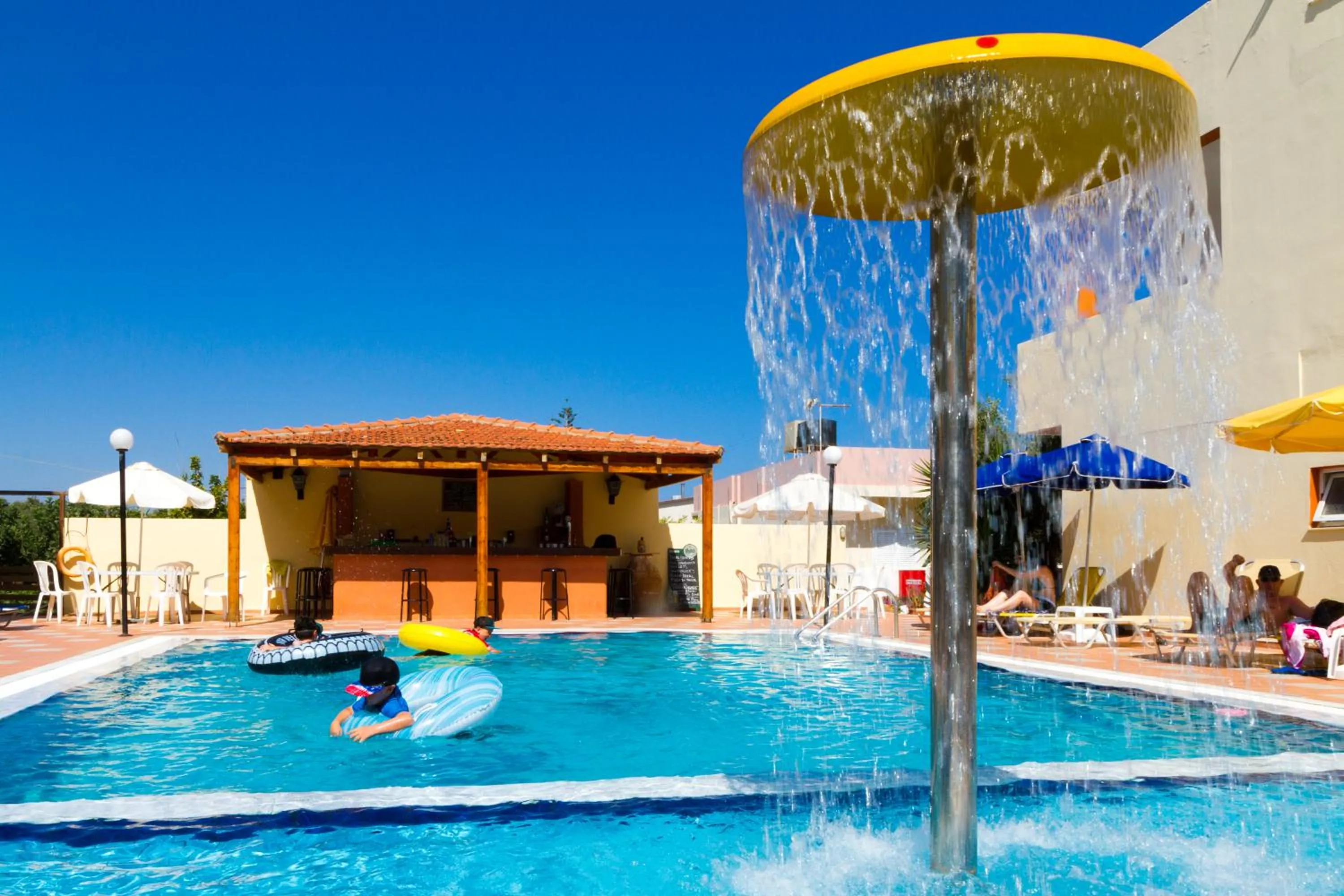 Swimming pool in Ideal Hotel