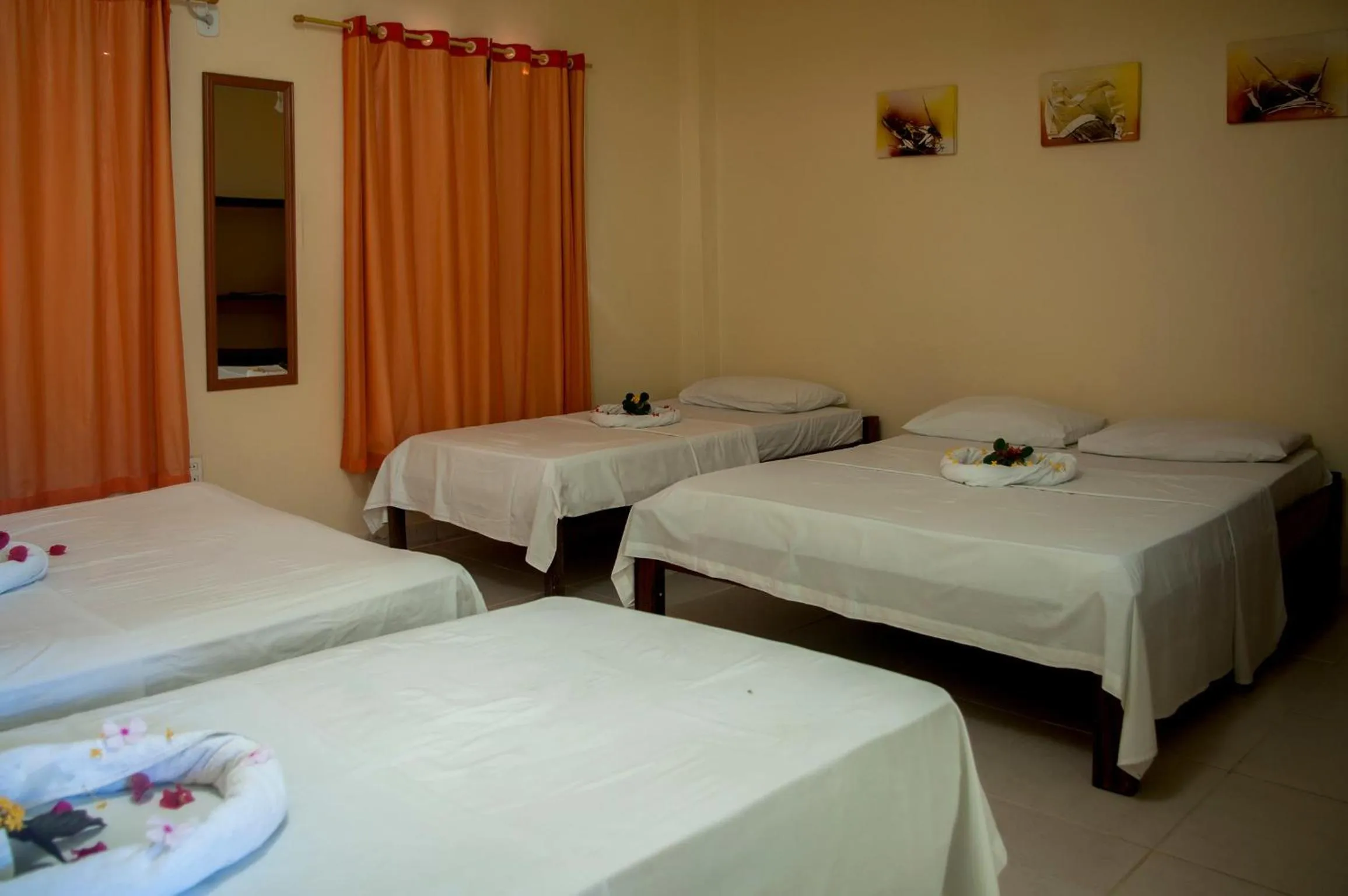 Bedroom, Bed in Pousada California