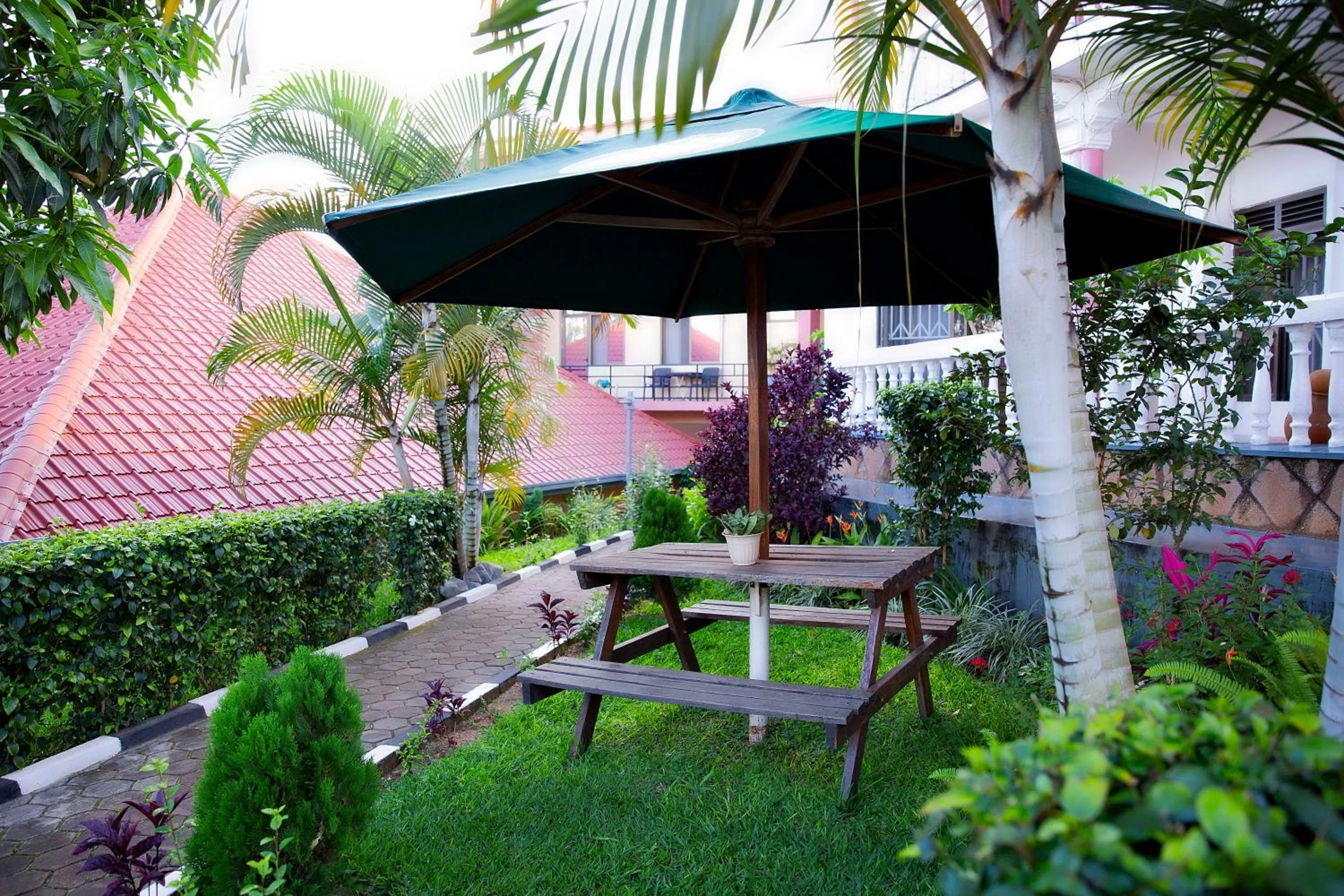 Patio in Romalo Hotel & Apartments