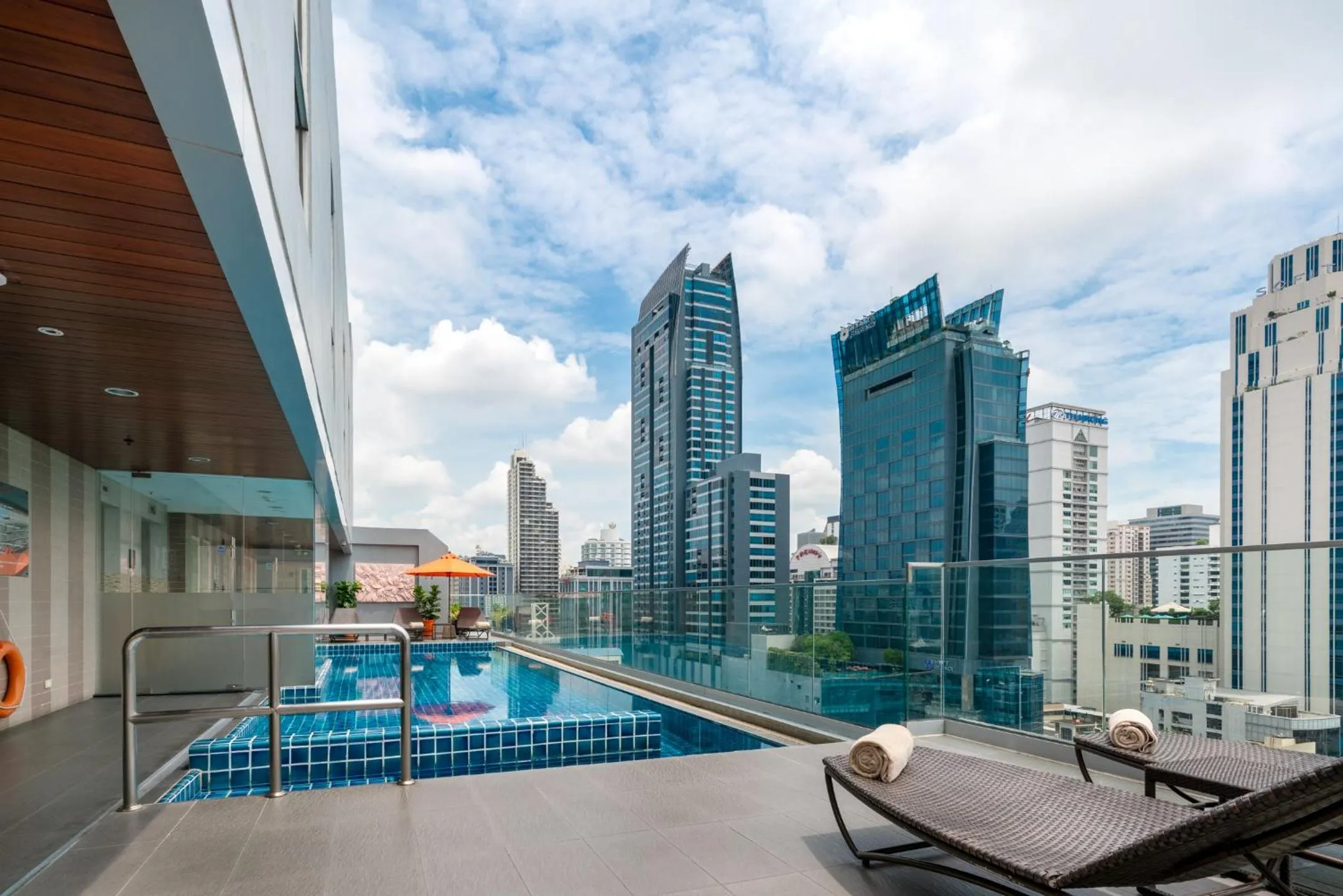 Swimming pool in Adelphi Suites Bangkok