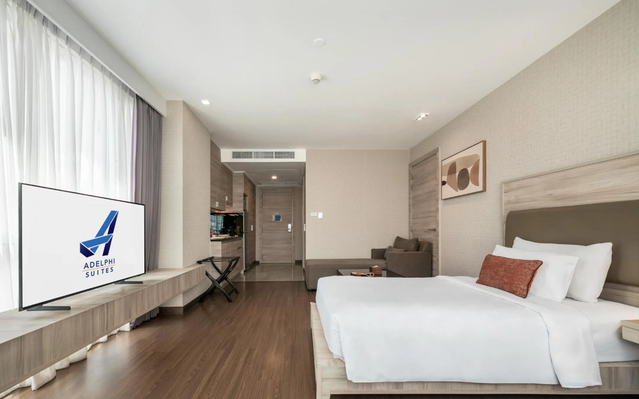 Bedroom, Bed in Adelphi Suites Bangkok
