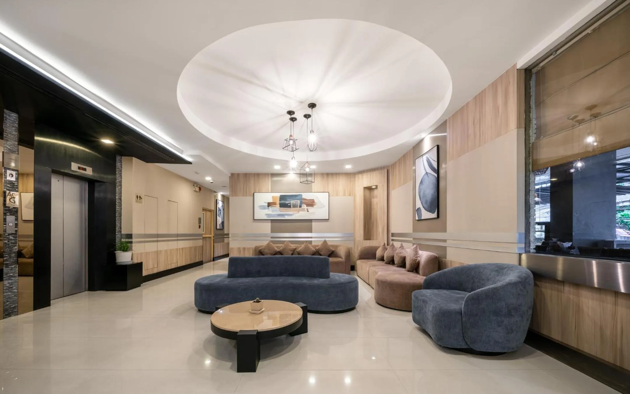 Lobby or reception in Adelphi Suites Bangkok