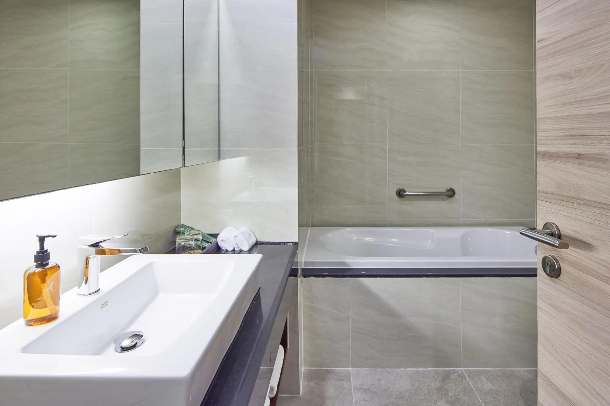 One-Bedroom Suite in Adelphi Suites Bangkok