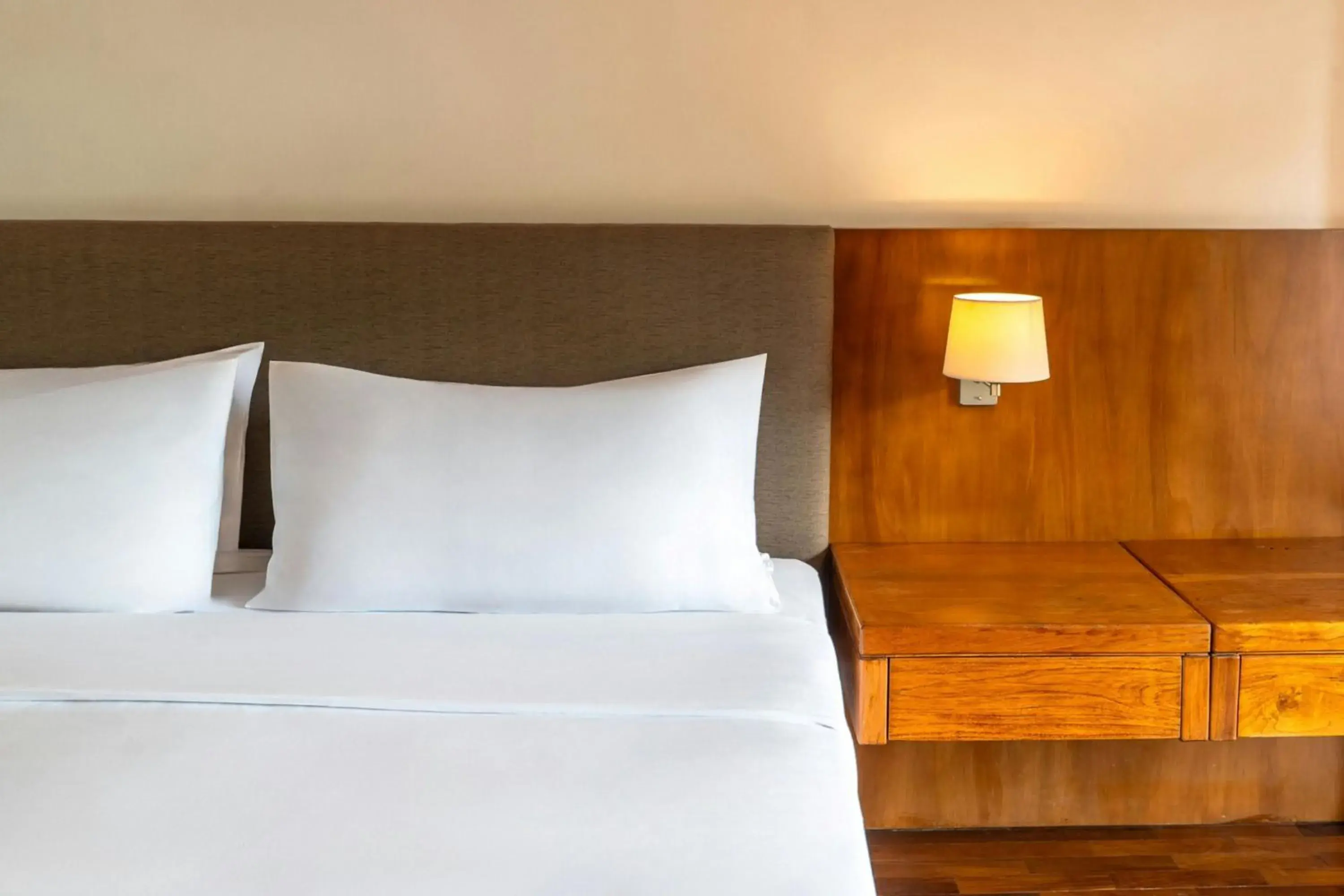 Deluxe King Room with River View in Yacht & Golf Club Paraguayo, a Tribute Portfolio Resort Deluxe King Room with River View in Yacht & Golf Club Paraguayo, a Tribute Portfolio Resort