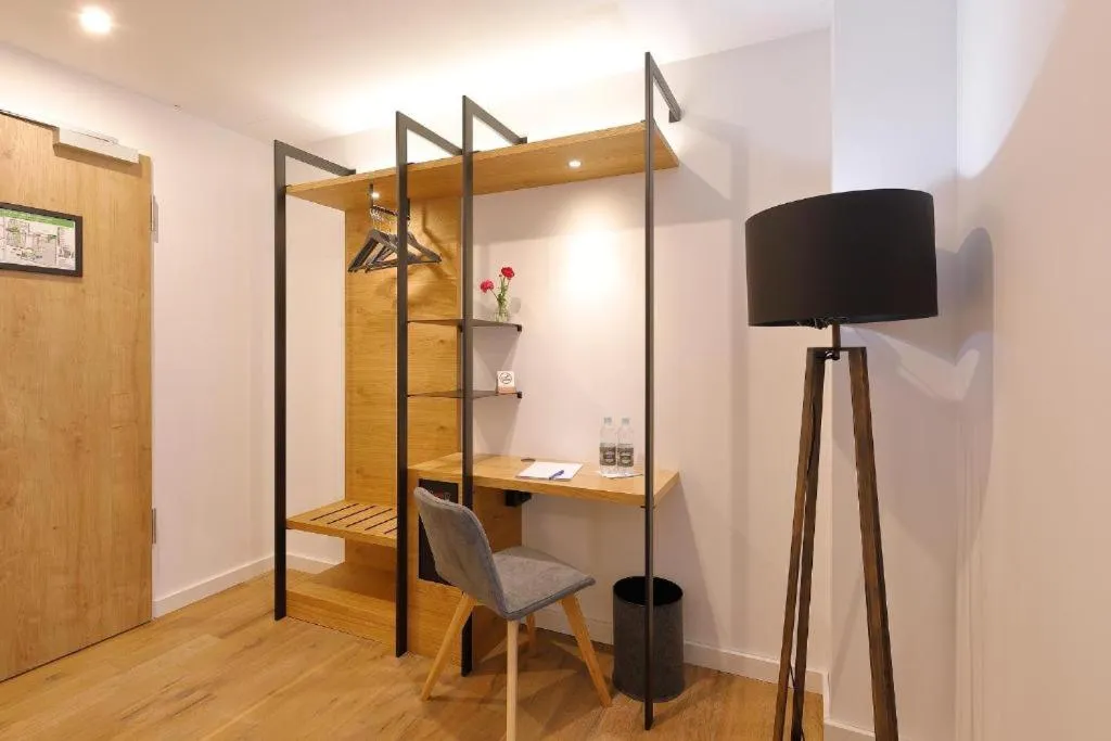 Photo of the whole room in Coffee Fellows Hotel Dortmund