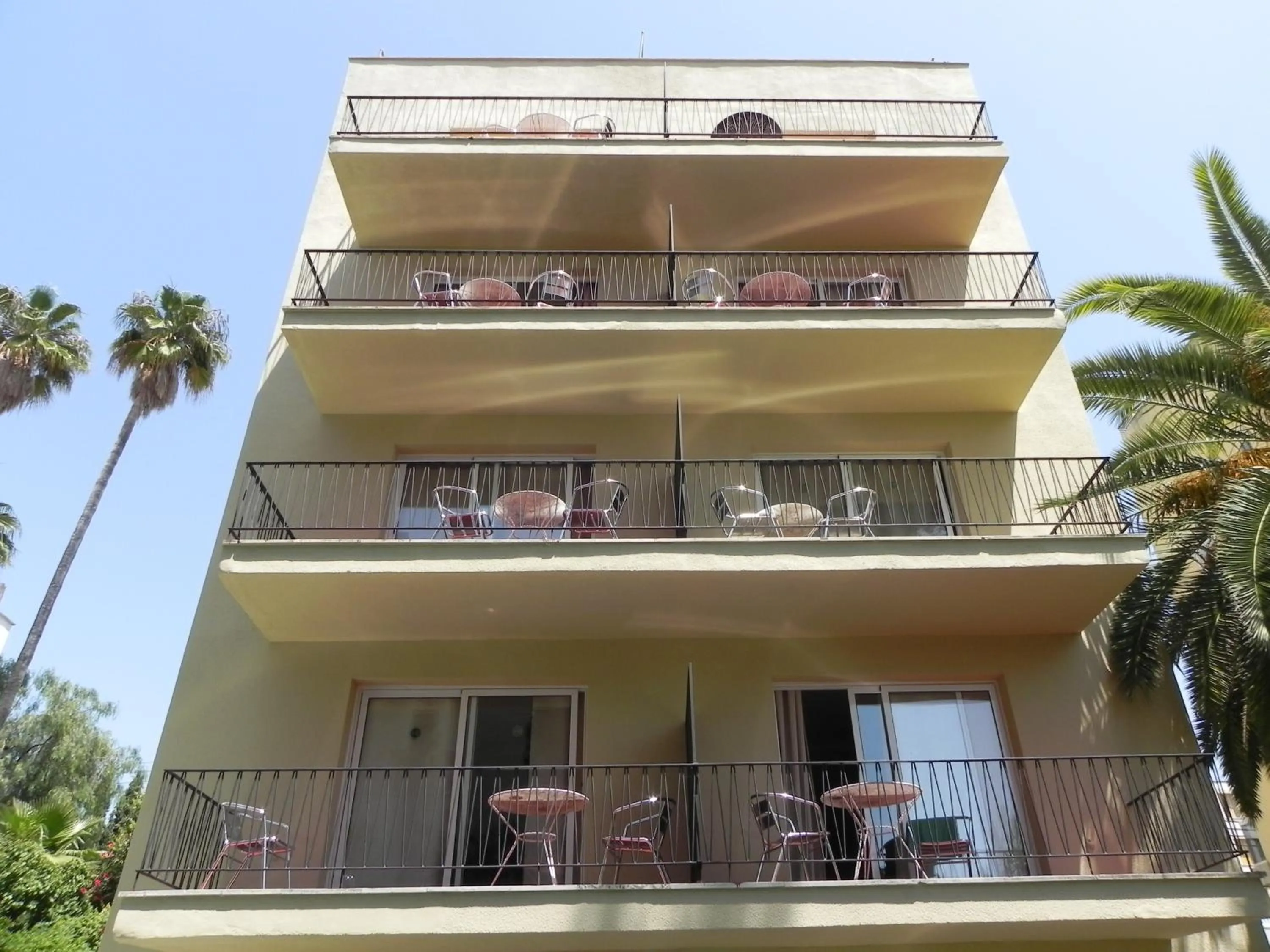 Facade/entrance in Hostal Bonany