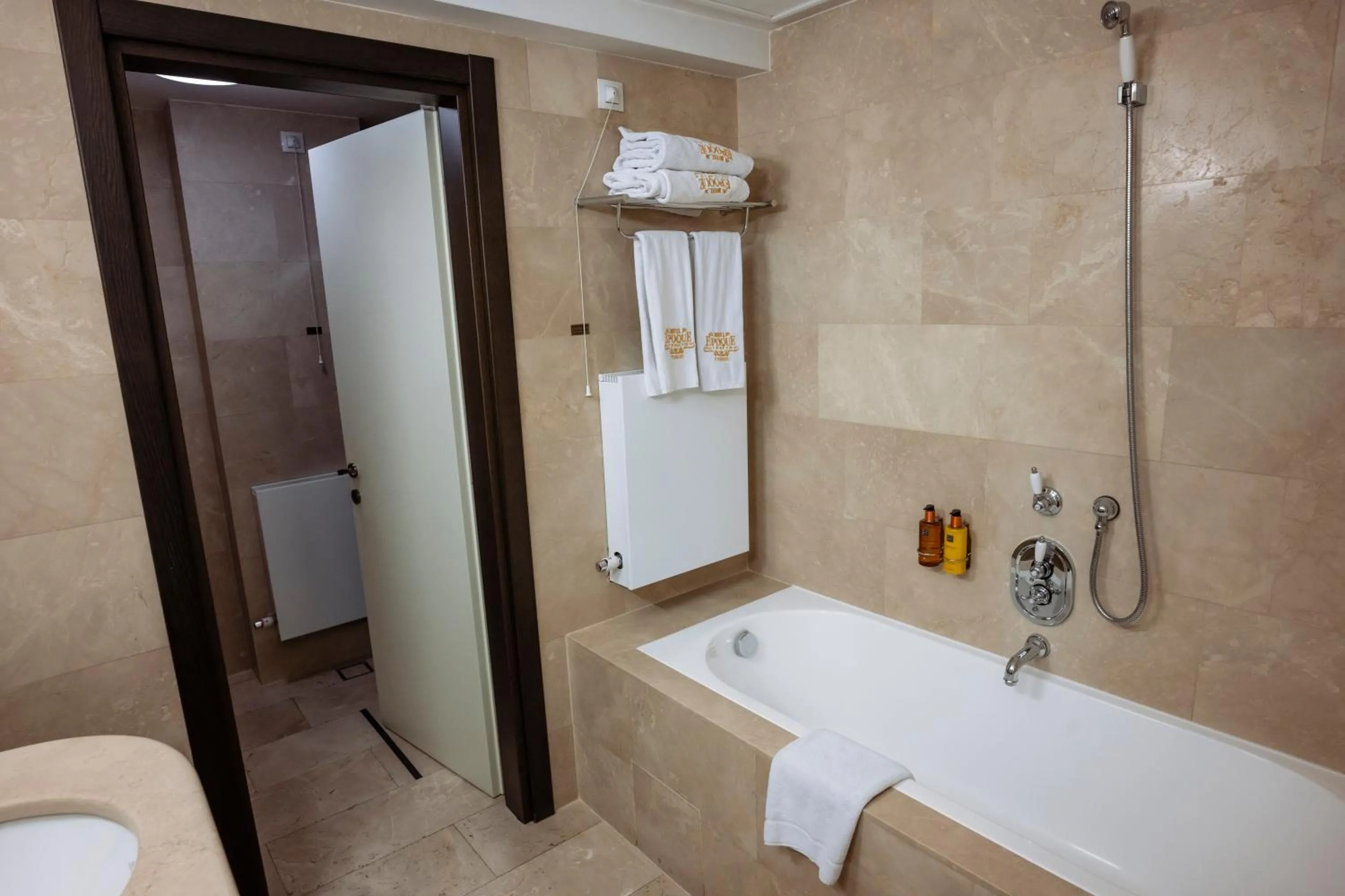 Bathroom in Epoque Hotel - Relais & Chateaux