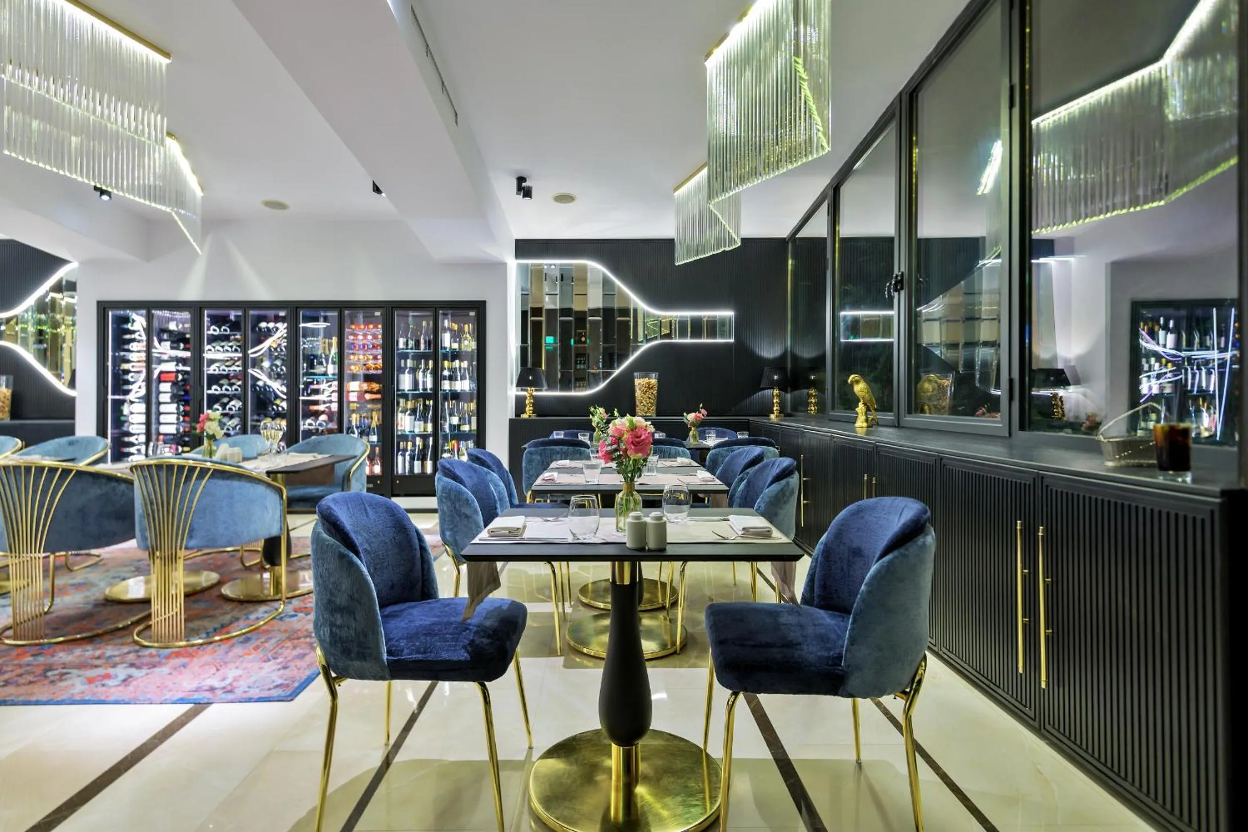 Restaurant/places to eat in Epoque Hotel - Relais & Chateaux