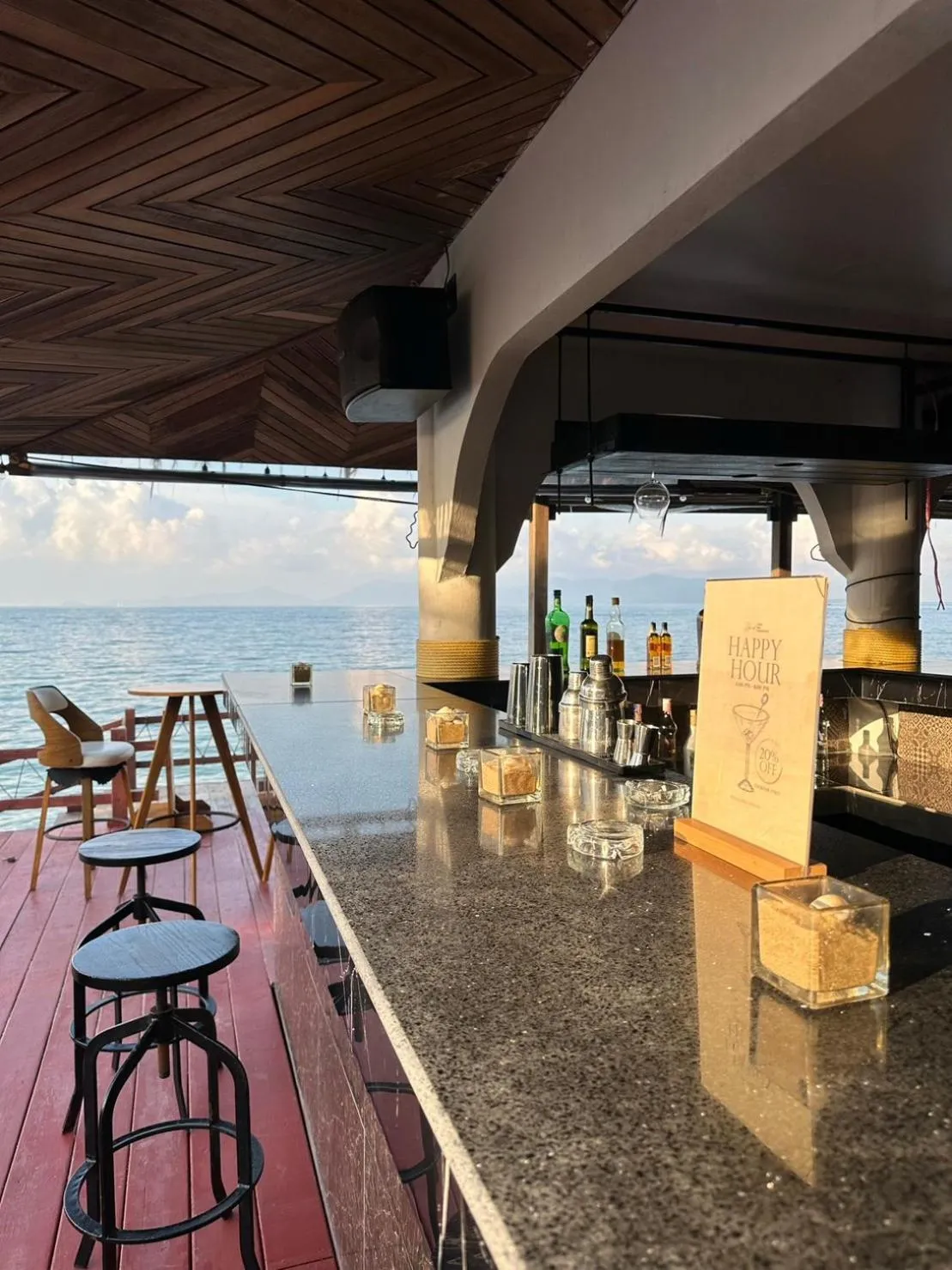 Lounge or bar in Adarin Beach Resort