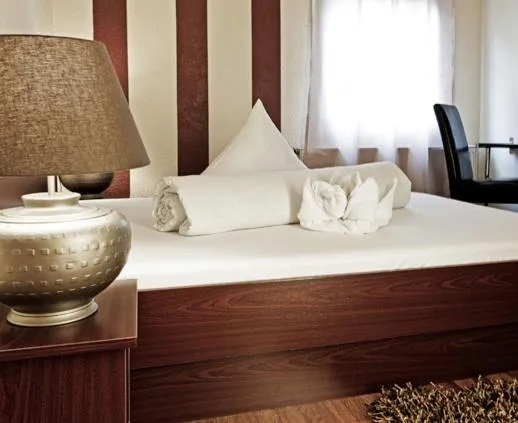 Day, Bed in Hotel Riviera