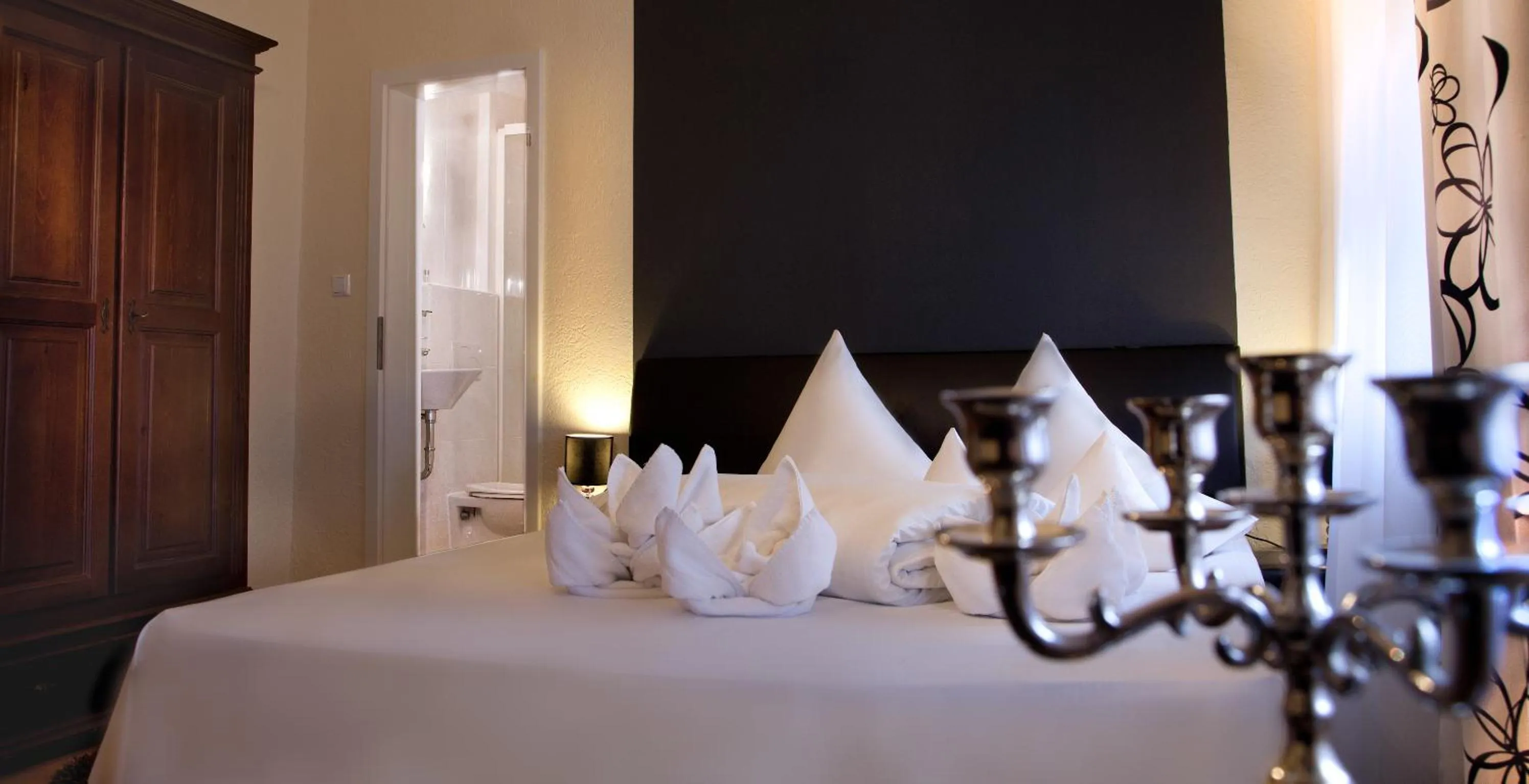 Bed in Hotel Riviera