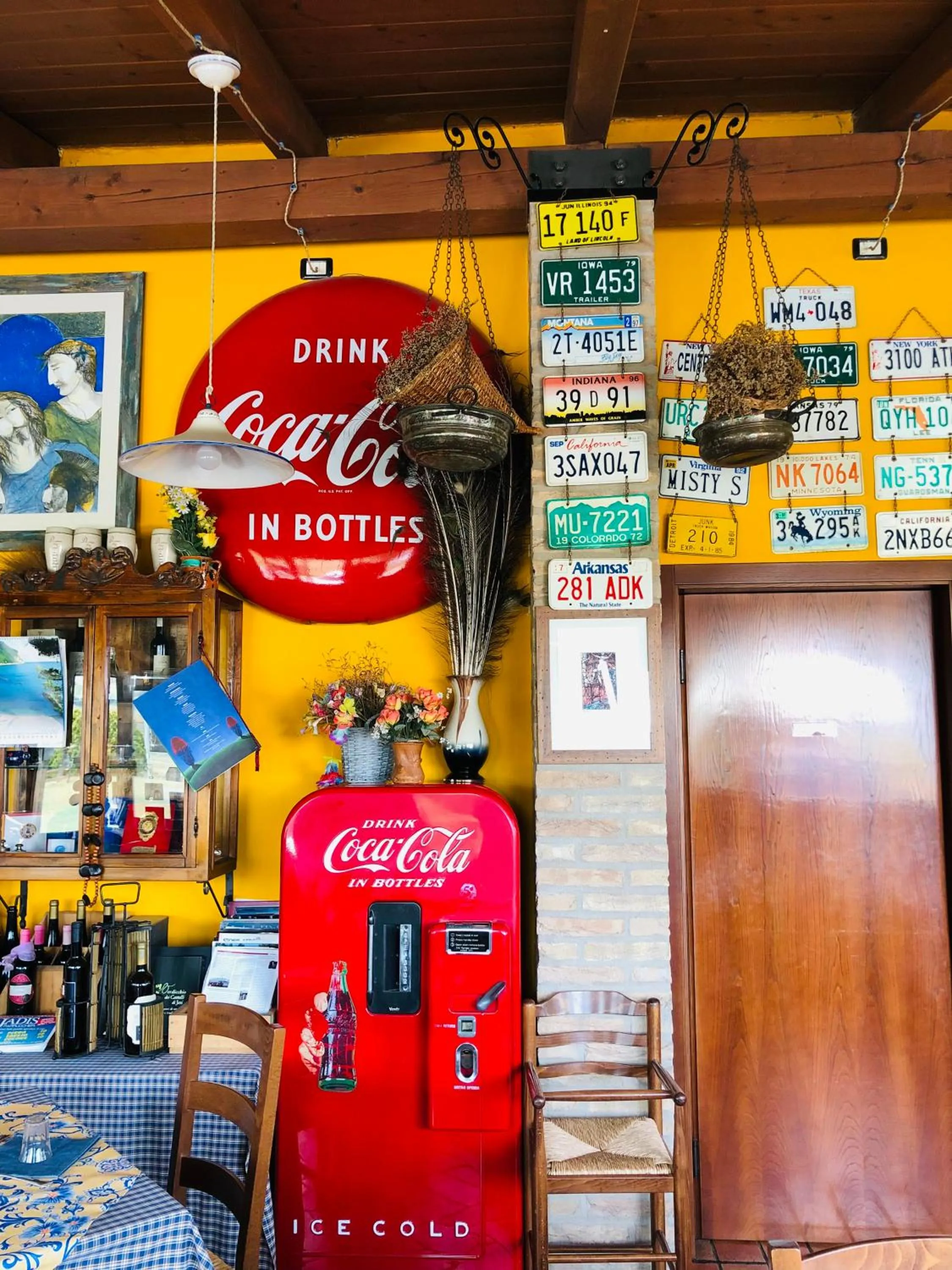 Restaurant/places to eat in Hotel Softwood