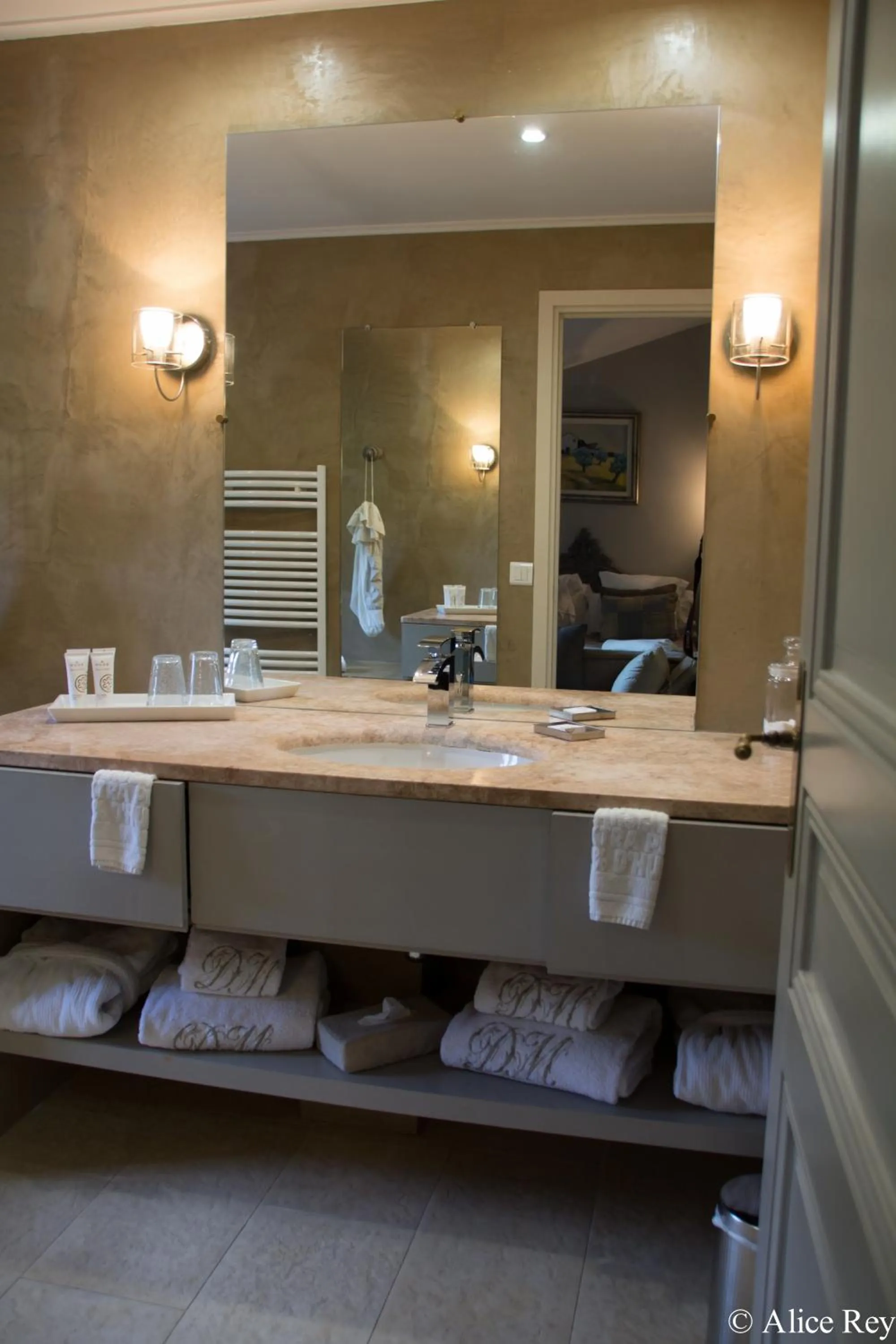Bathroom in Domaine de Mejeans - Teritoria