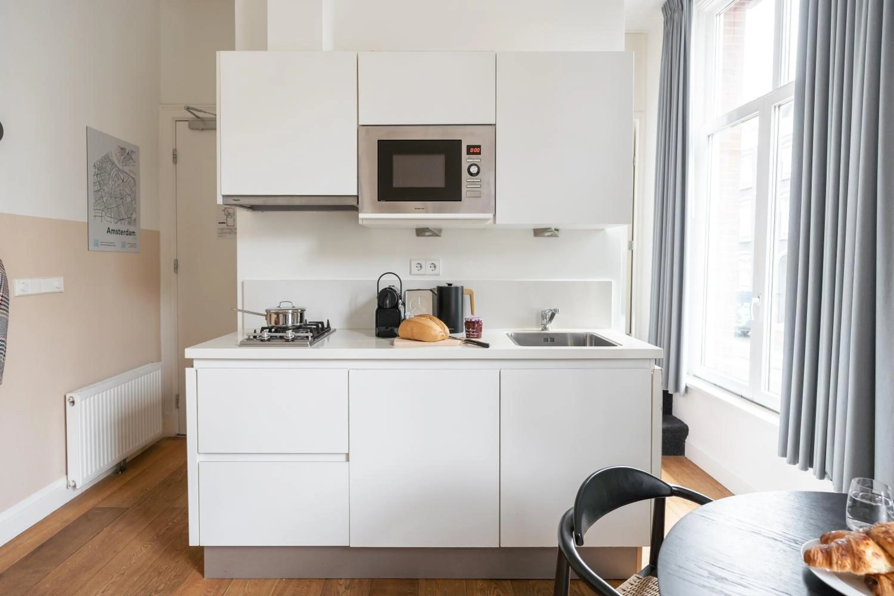 Kitchen or kitchenette in Numa Amsterdam Helmers