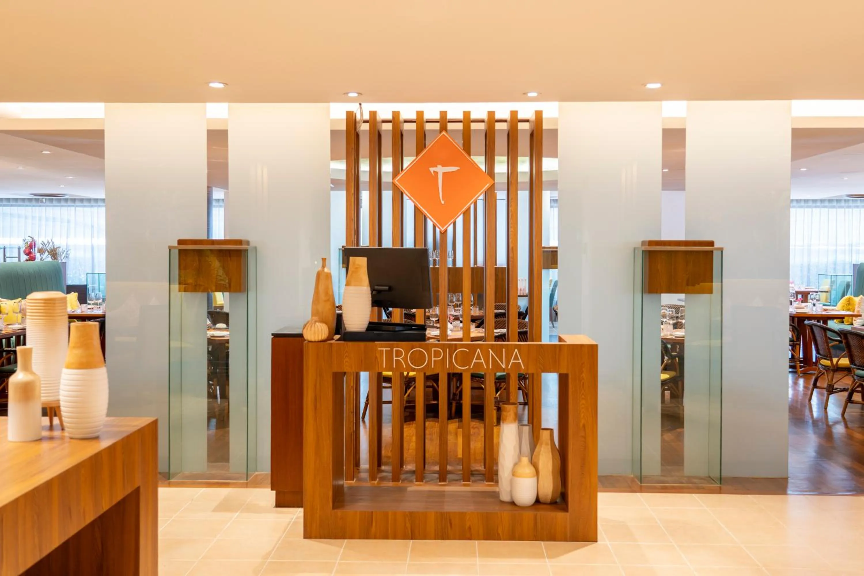 Restaurant/places to eat in NH Bangkok Sukhumvit Boulevard