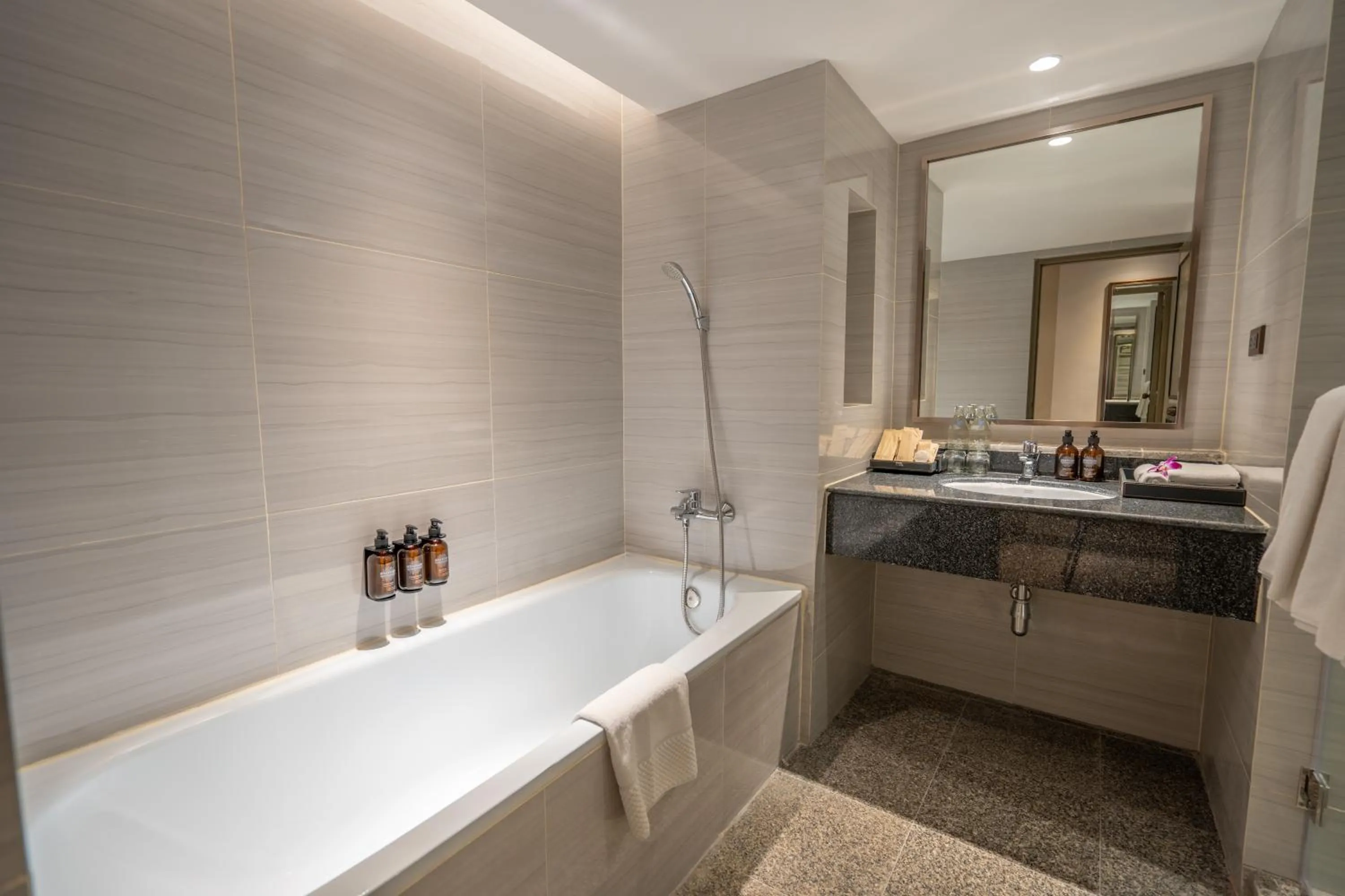 Bathroom in NH Bangkok Sukhumvit Boulevard