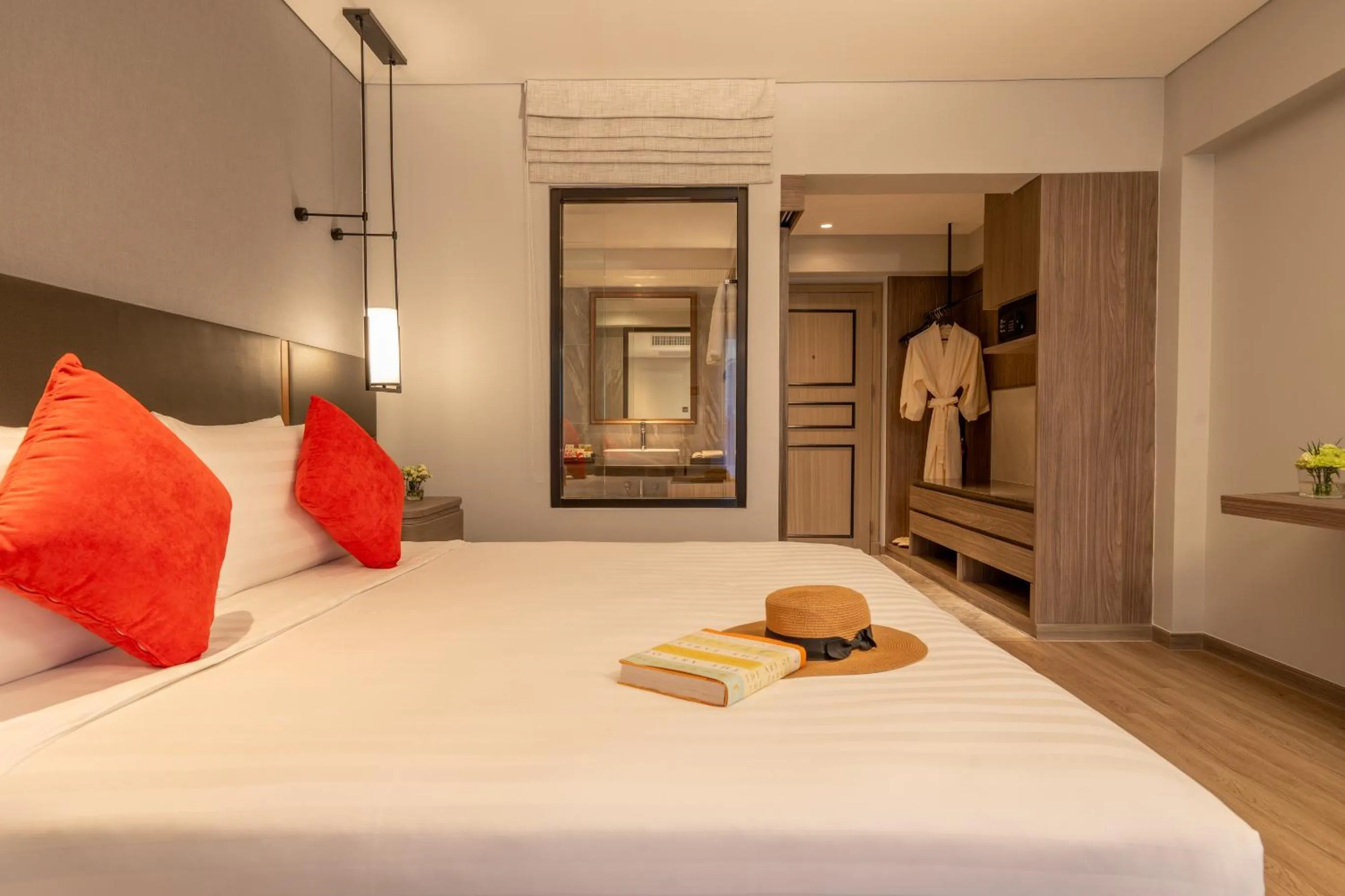 Photo of the whole room, Bed in NH Bangkok Sukhumvit Boulevard