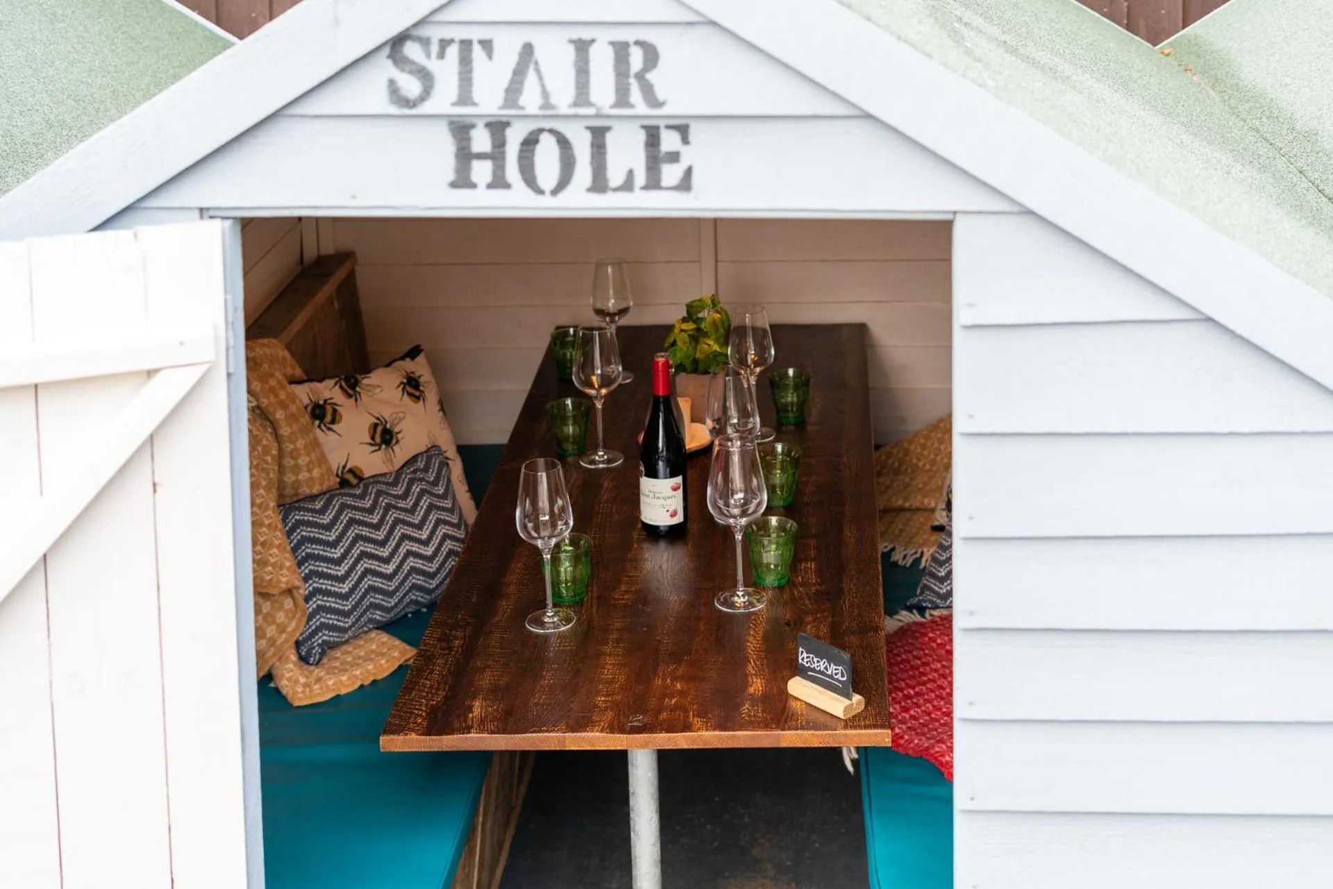 Drinks in Castle Inn