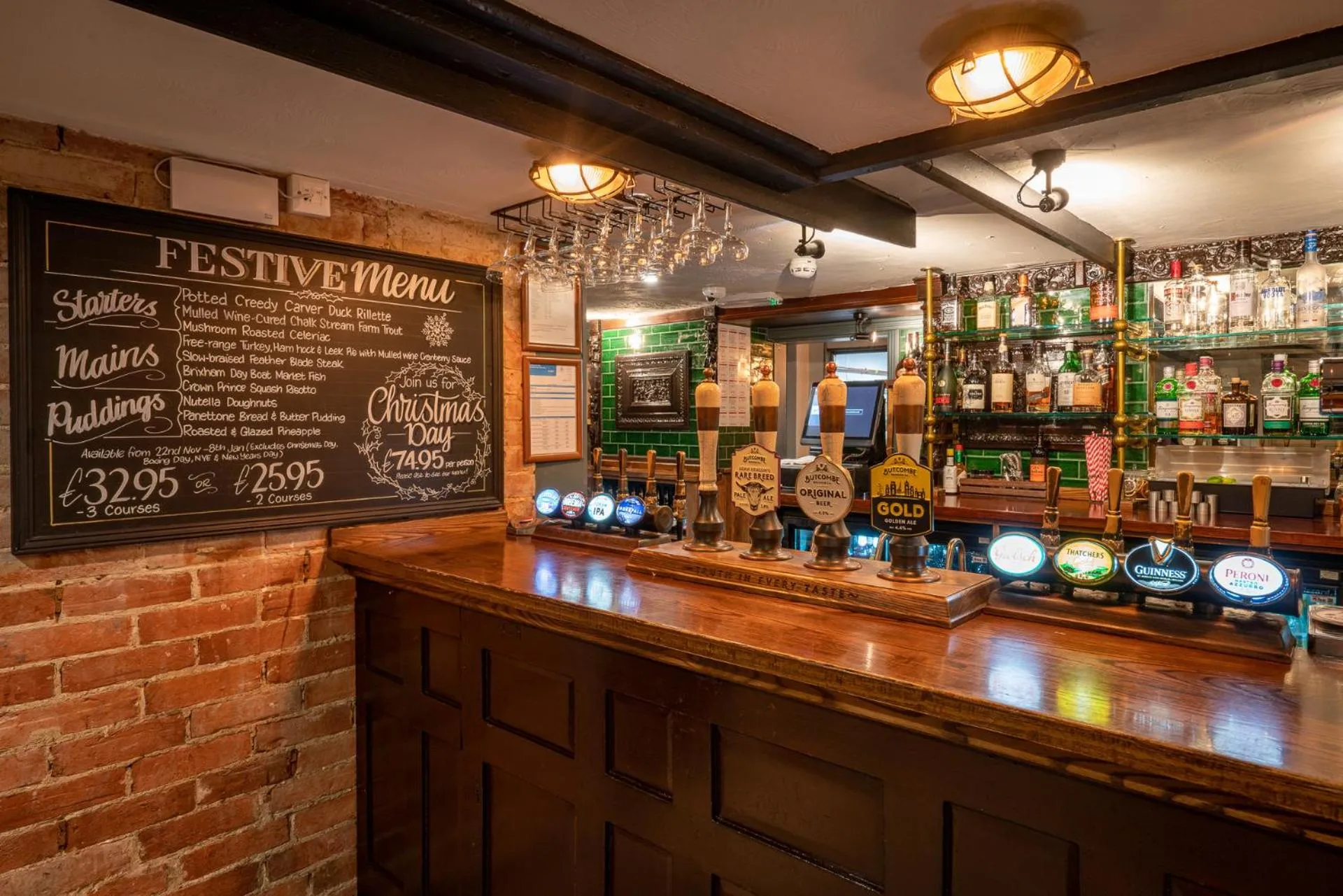 Lounge or bar in Castle Inn