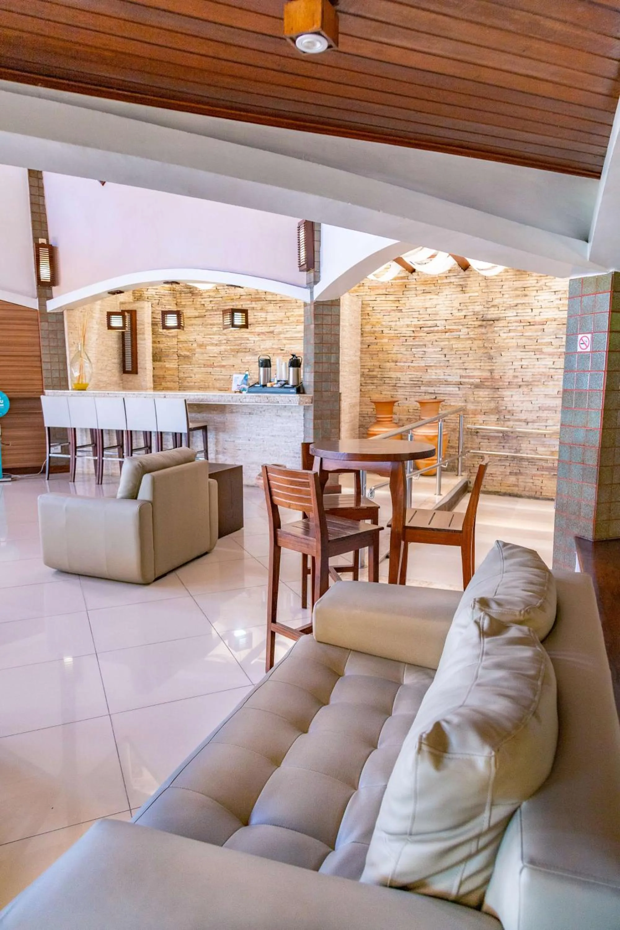 Lobby or reception in Best Western Shalimar Praia Hotel