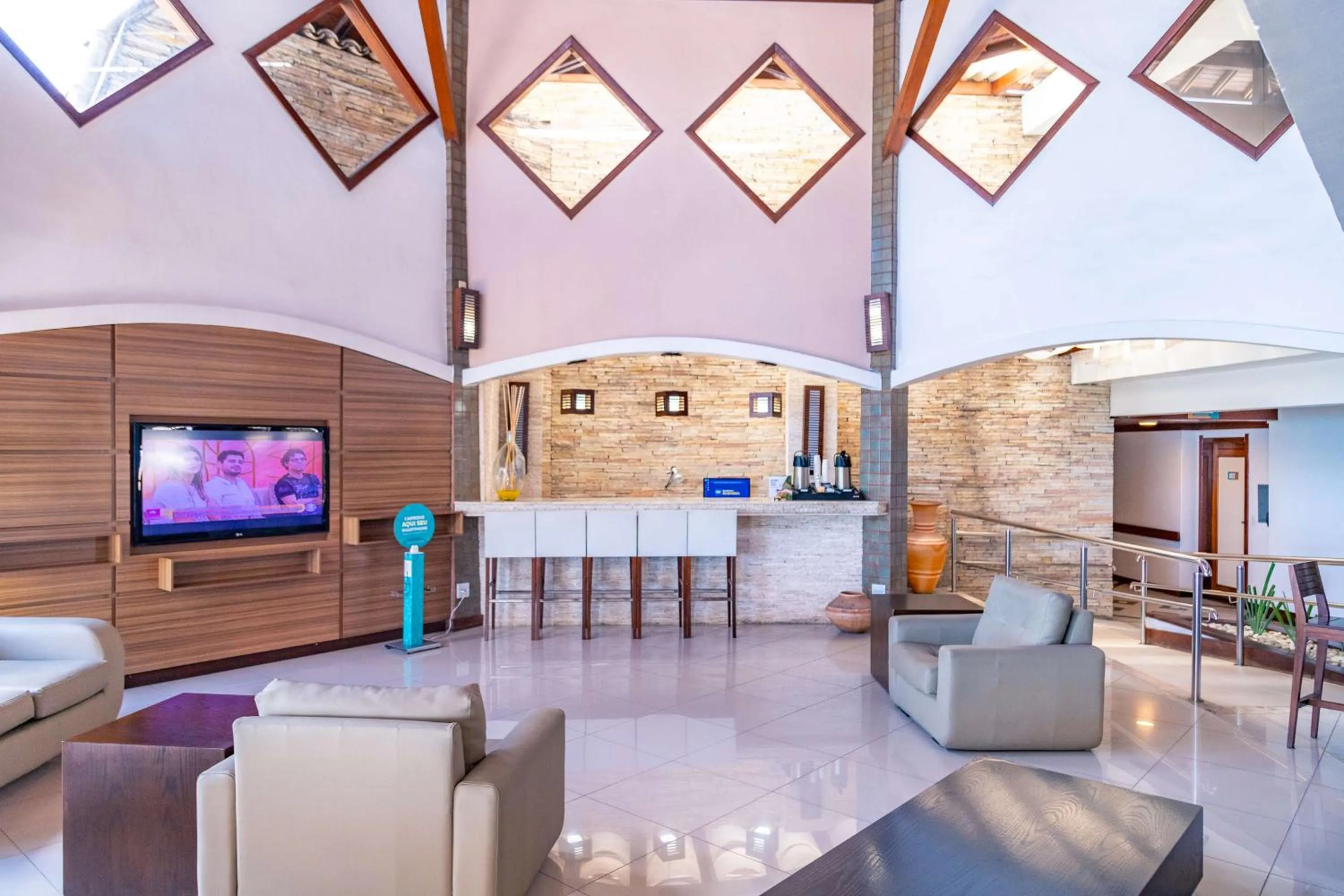 Lobby or reception in Best Western Shalimar Praia Hotel