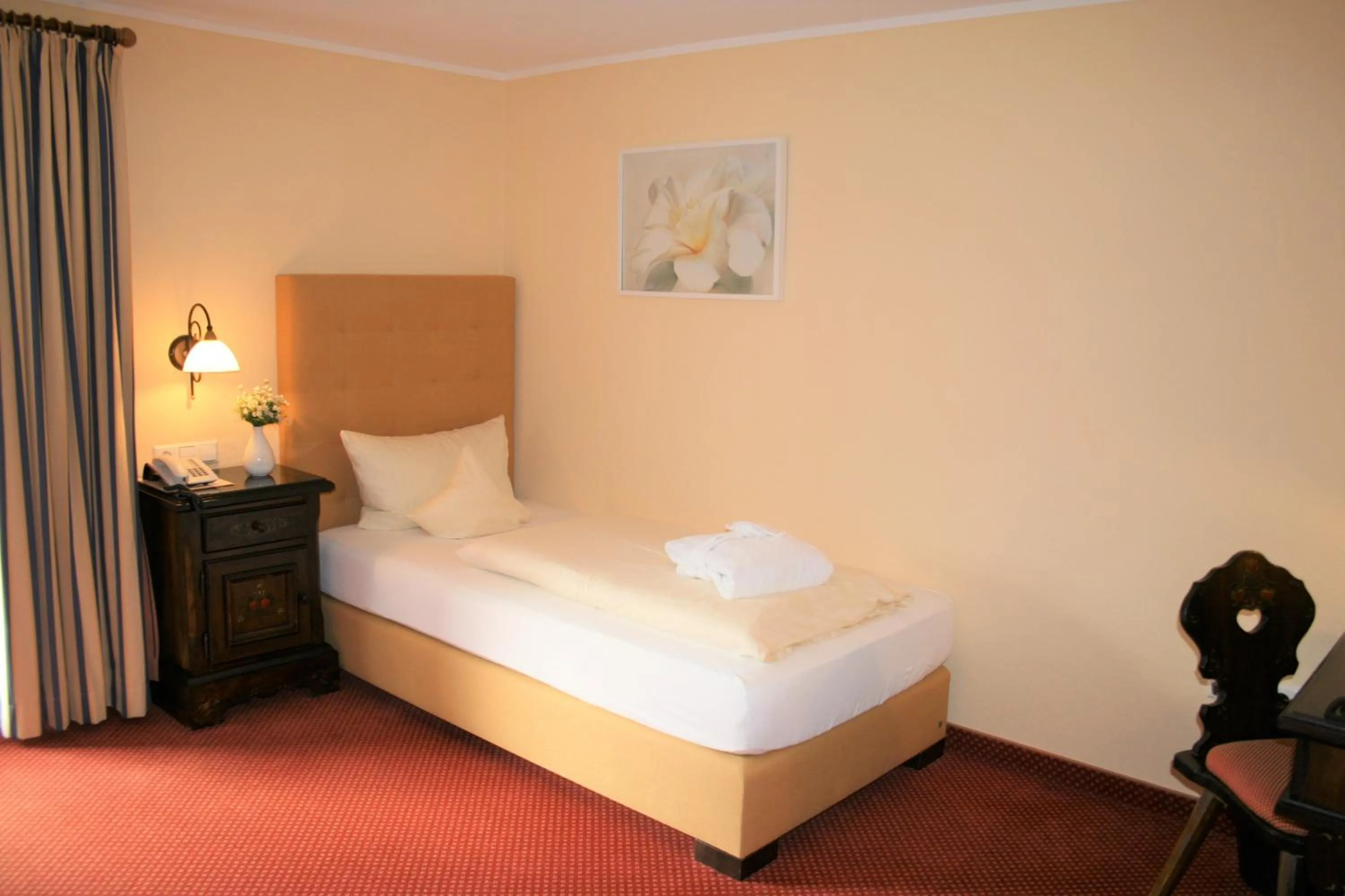 Bed in Hotel Allgäuer Hof