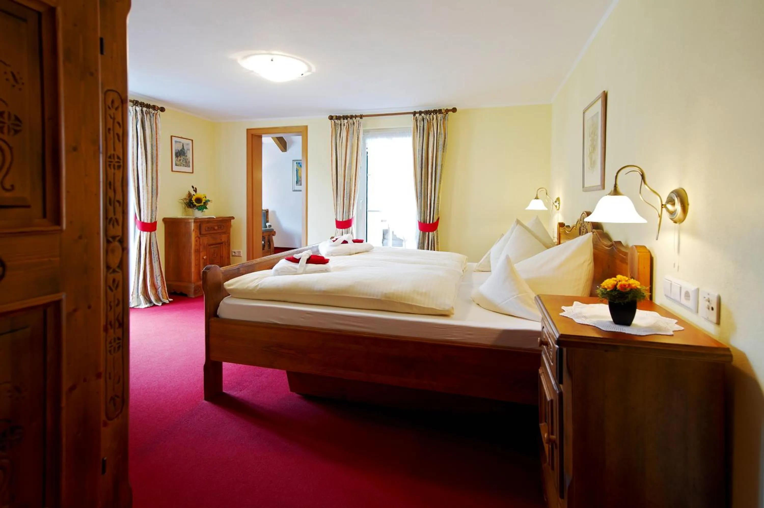 Bed in Hotel Allgäuer Hof