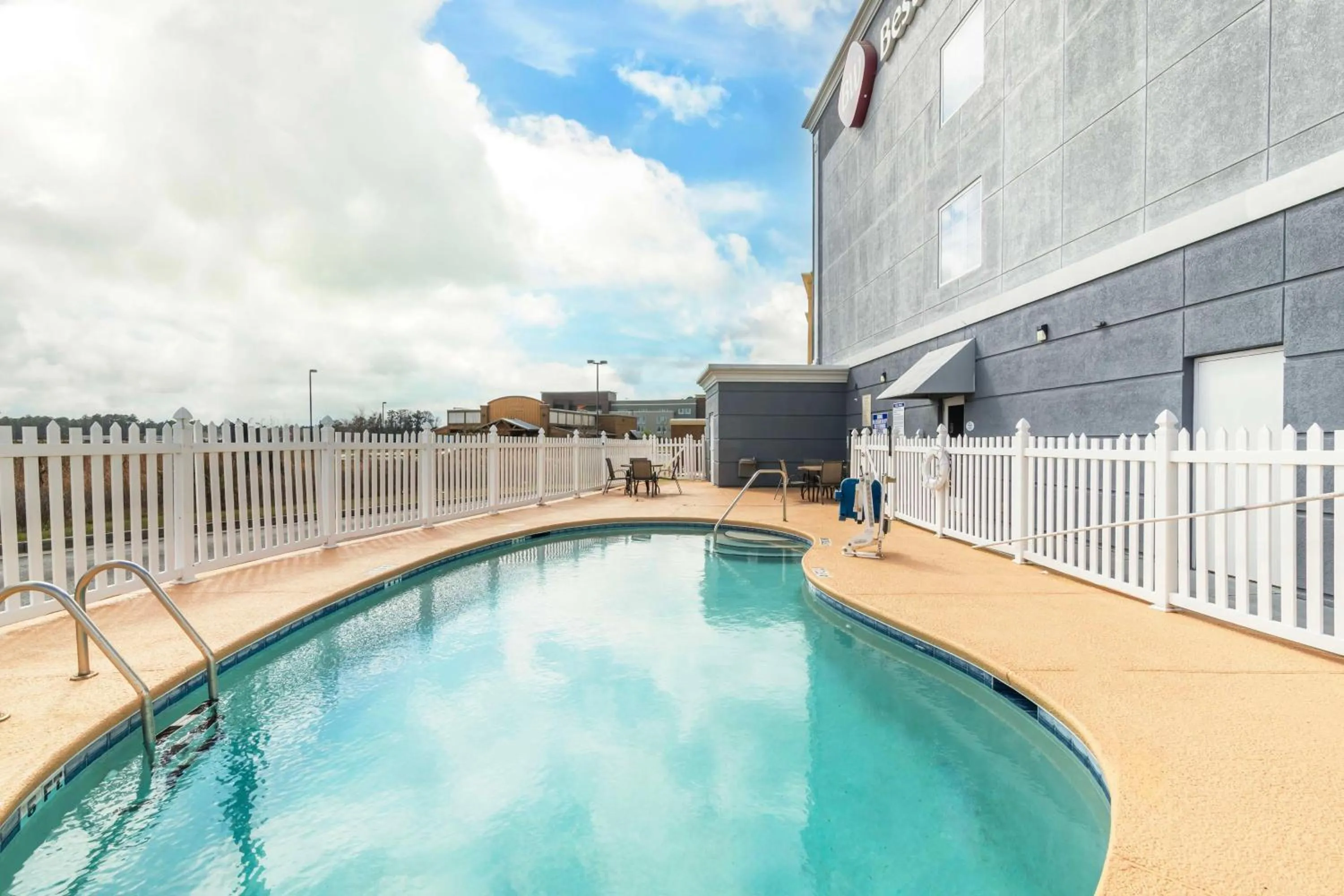Pool view in Best Western Plus Brunswick Inn & Suites