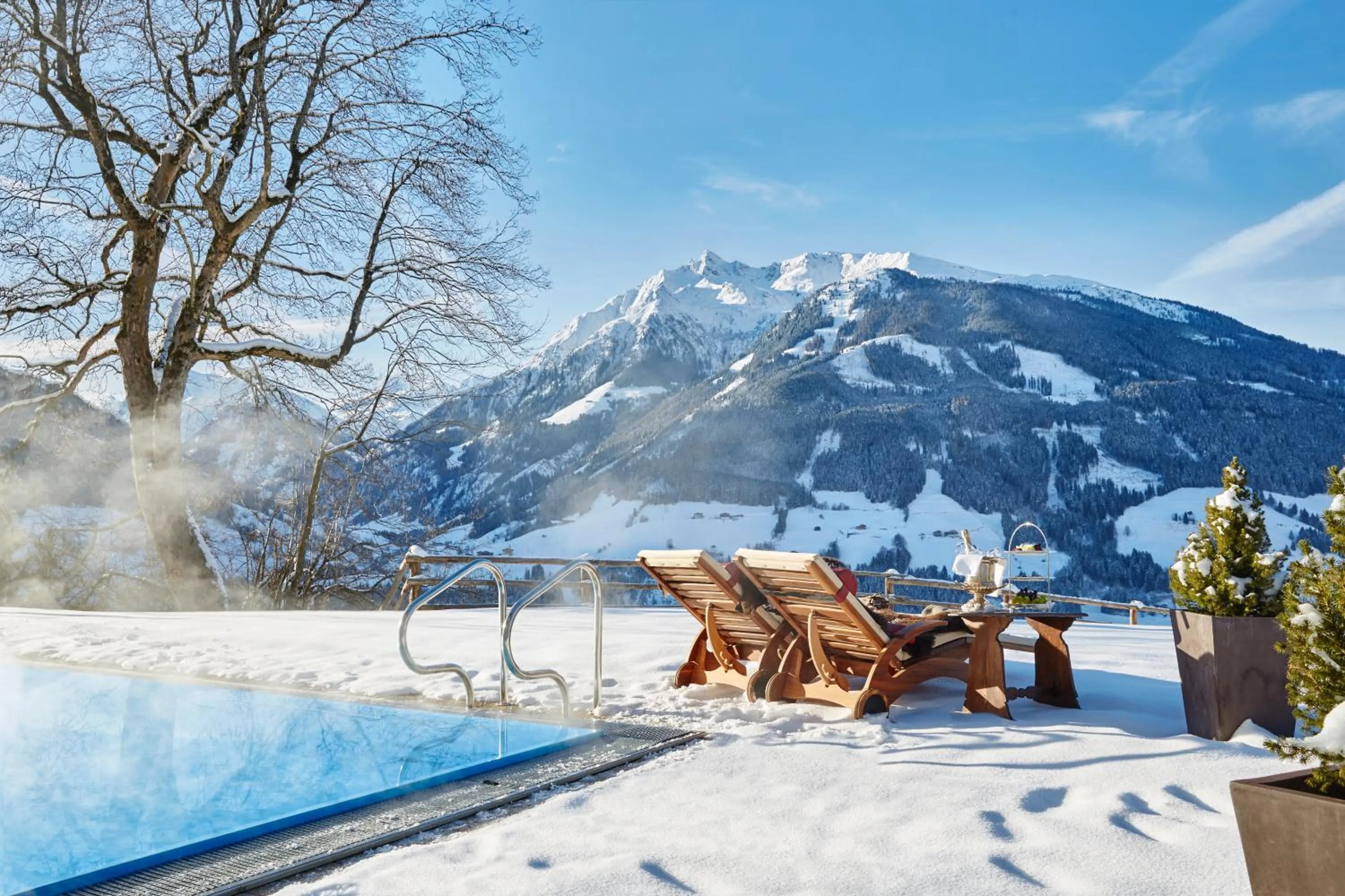 Swimming pool in Hotel Schloss Mittersill