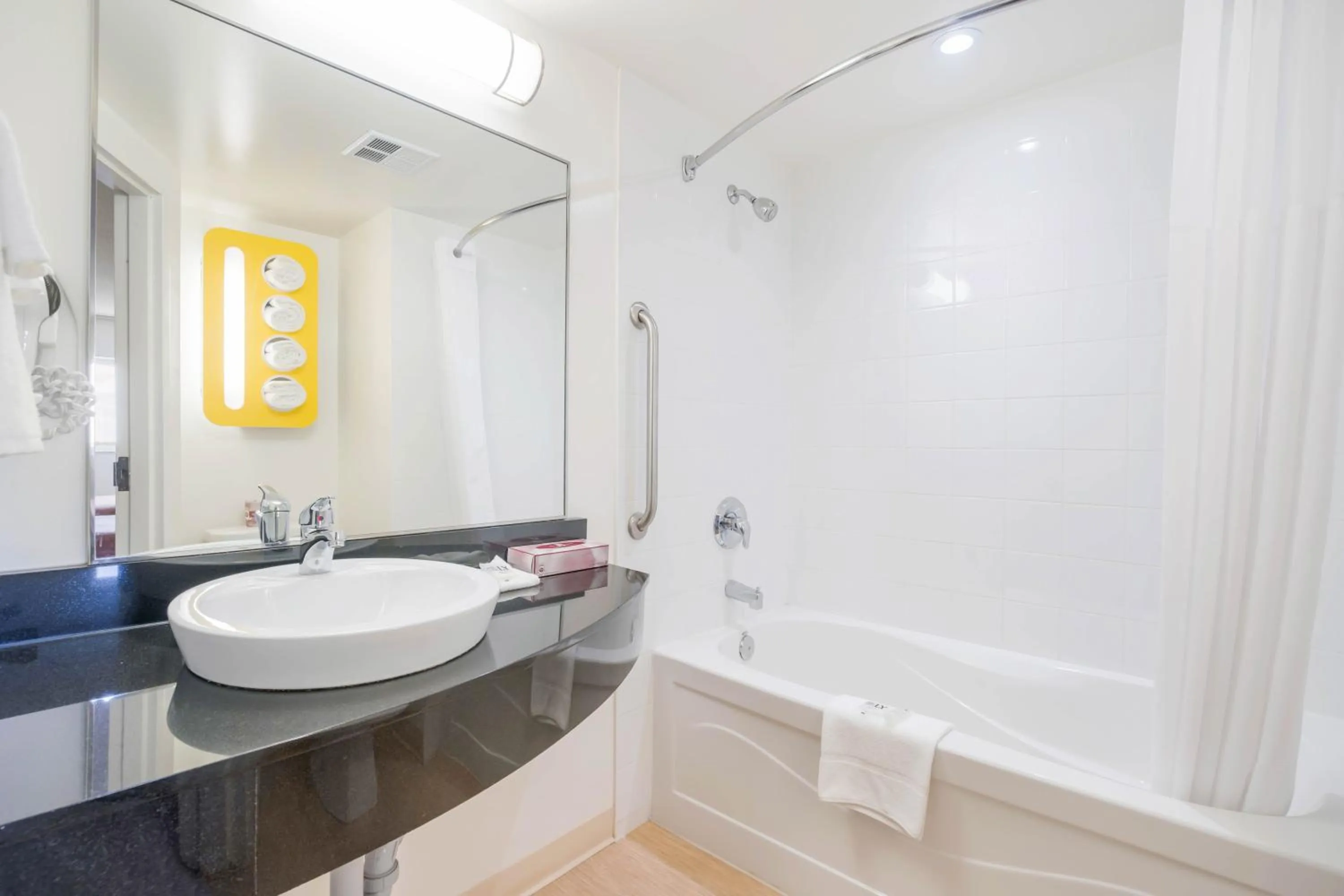 Bathroom in Motel 6-Kingston, ON