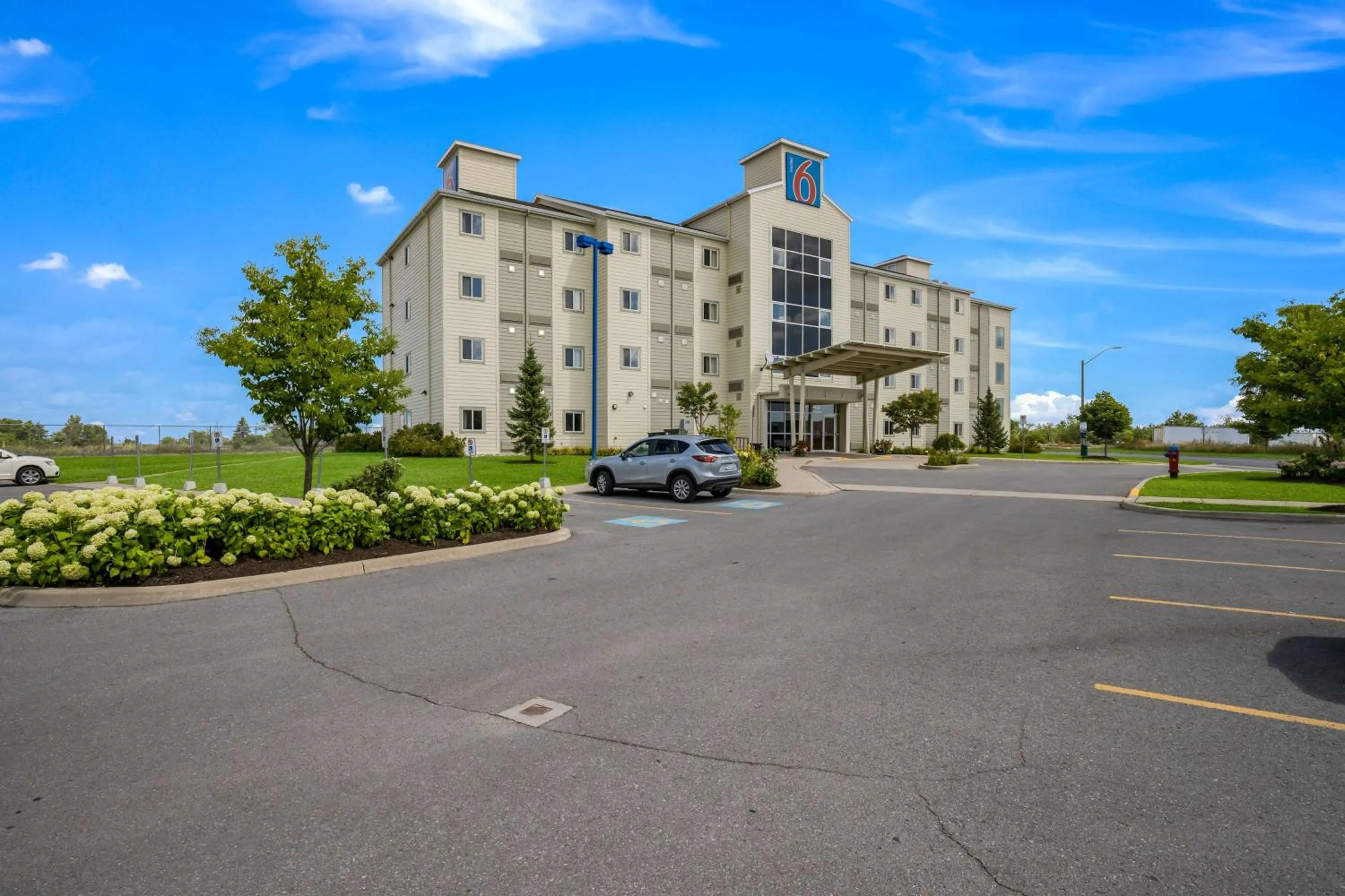 Property building in Motel 6-Kingston, ON