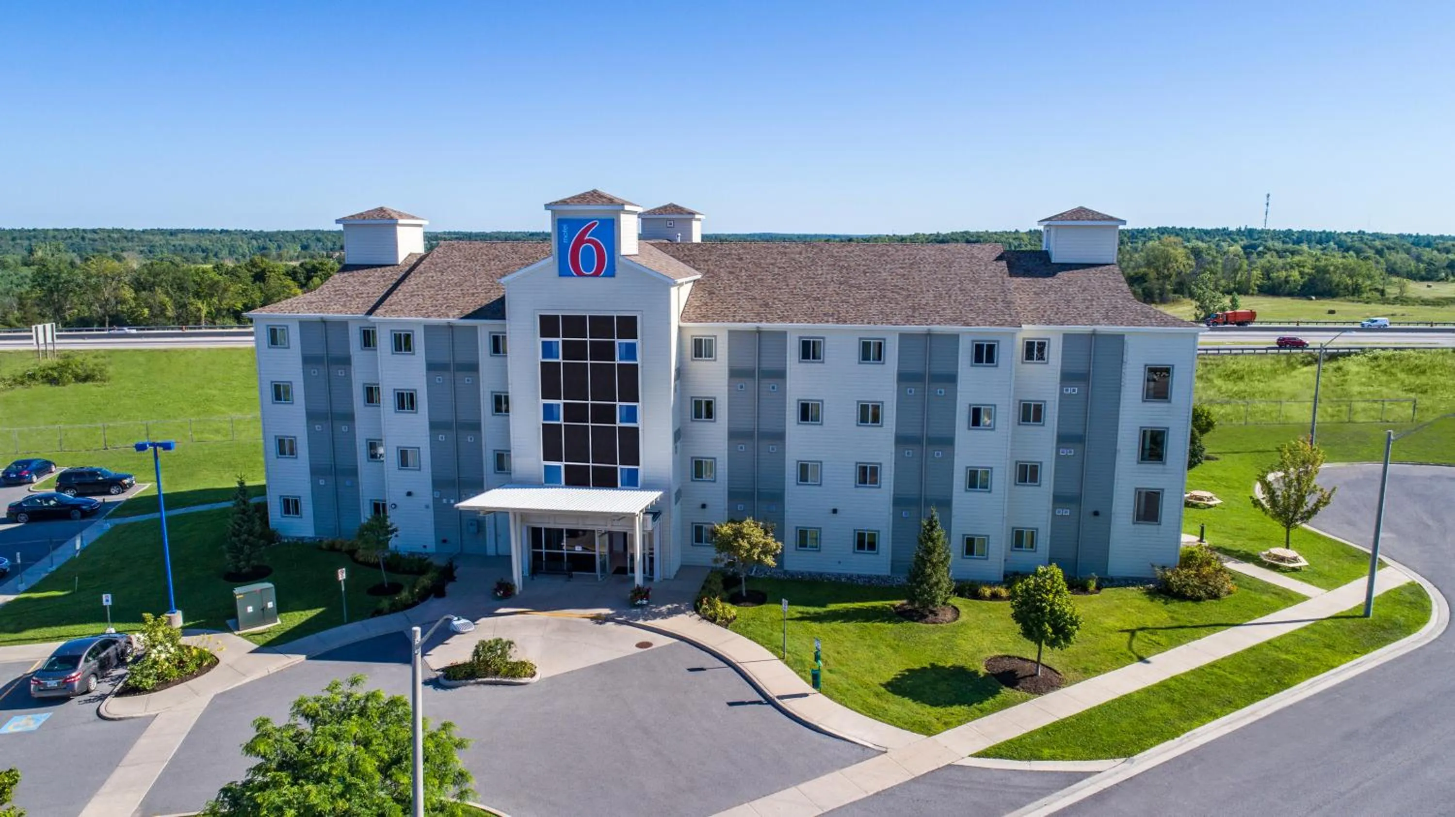 Property building in Motel 6-Kingston, ON