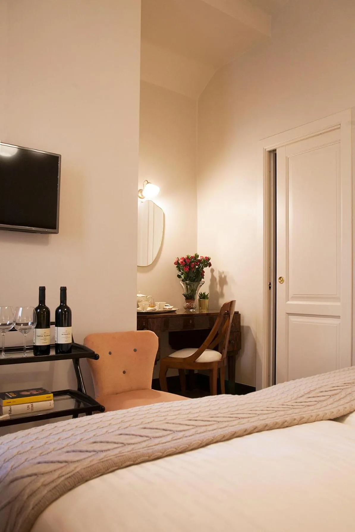 Bed in Santa Monica Townhouse