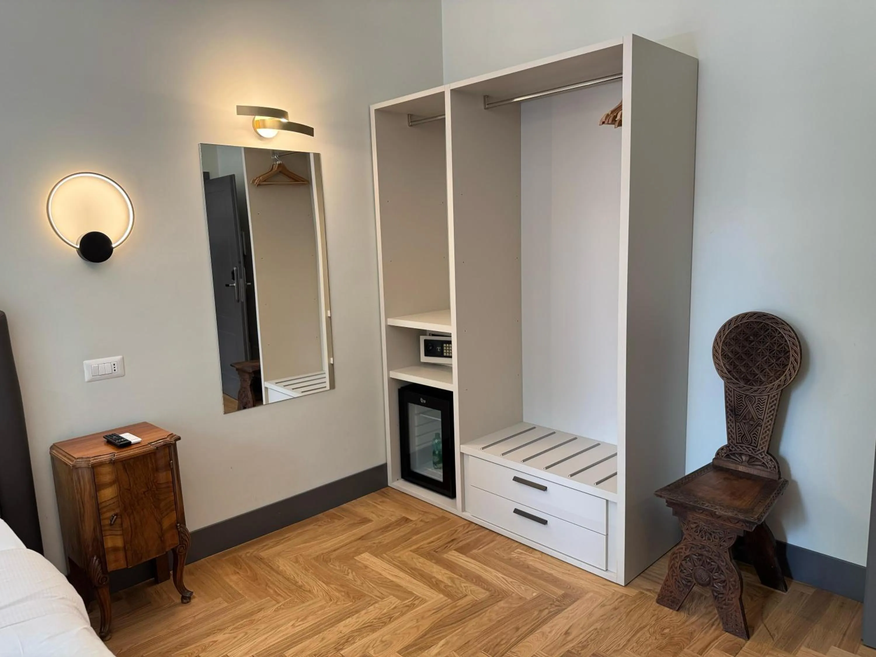 wardrobe in Santa Monica Townhouse