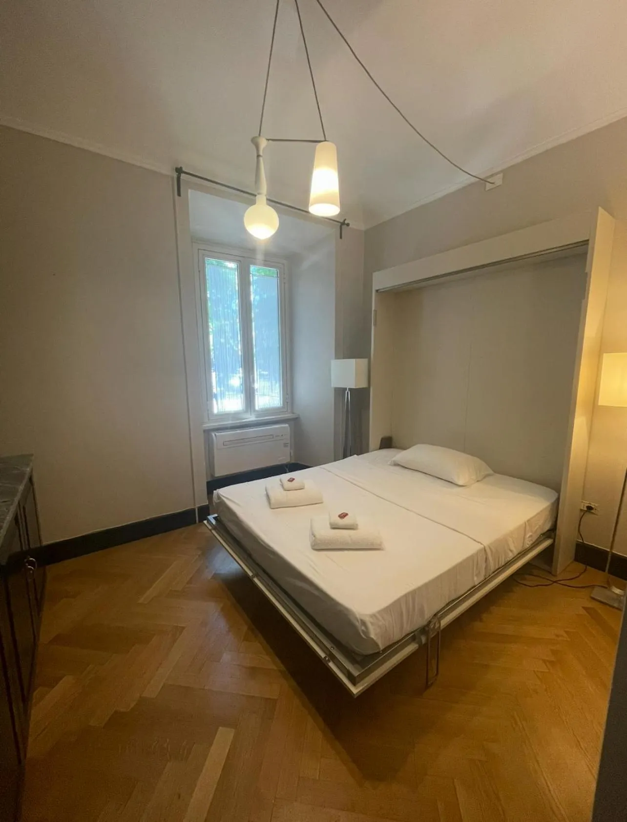 Bed in Santa Monica Townhouse