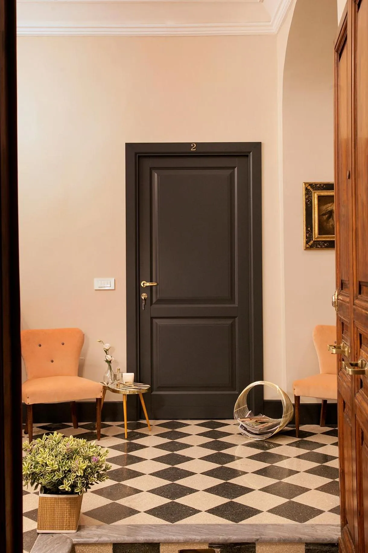 Property building in Santa Monica Townhouse