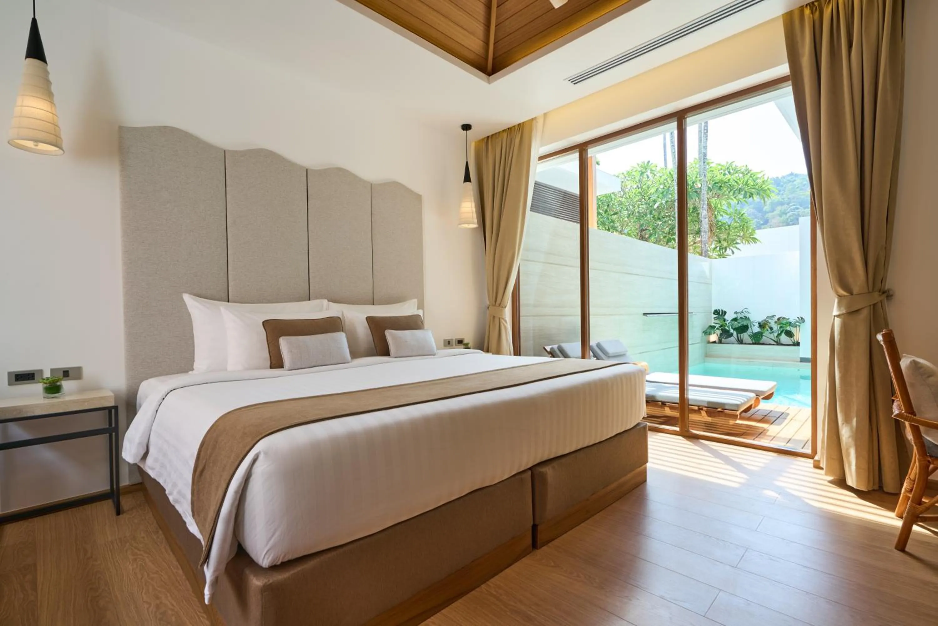 Bed in Malisa Villa Suites - SHA Extra Plus