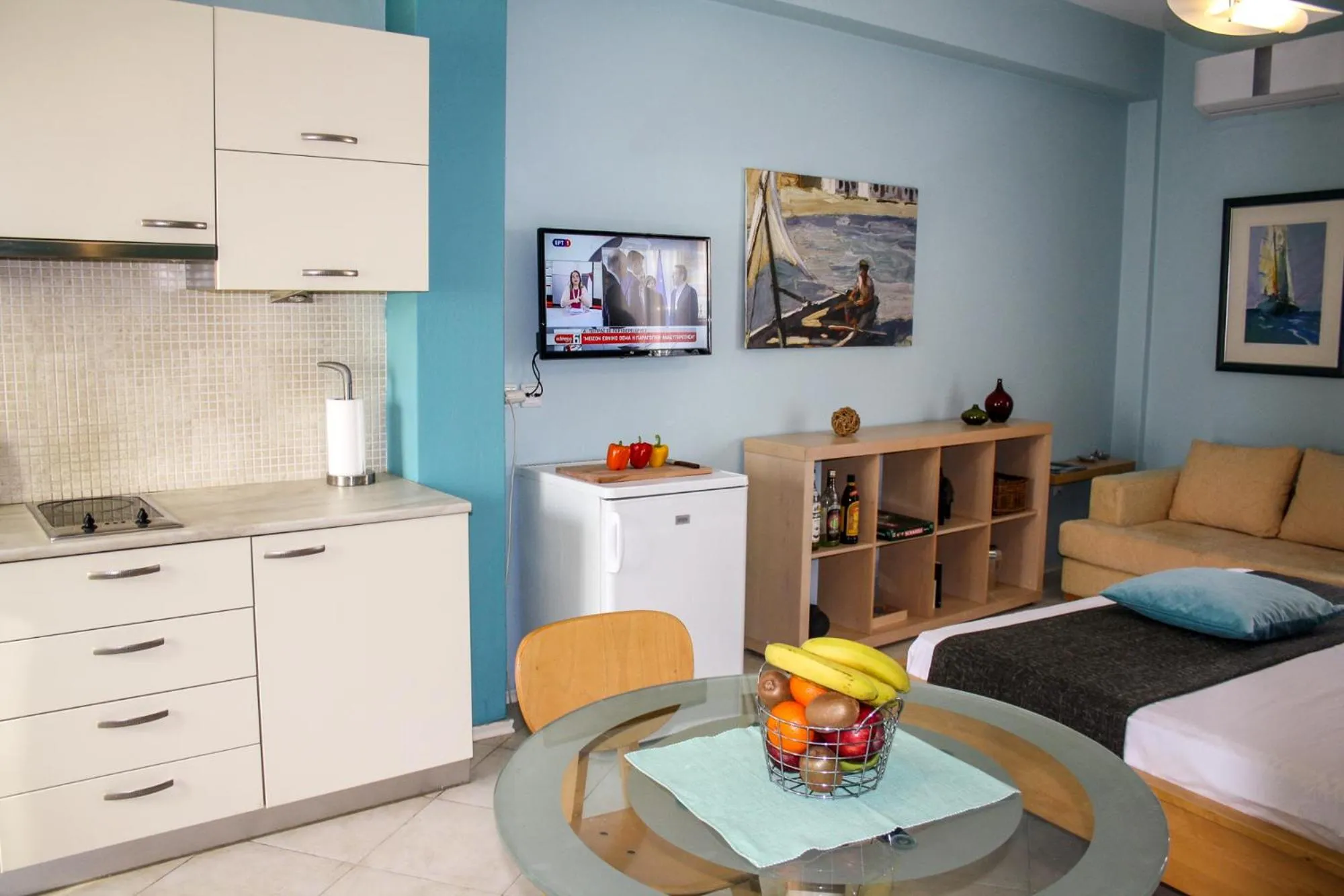 Dining area in Dynasta Central Suites