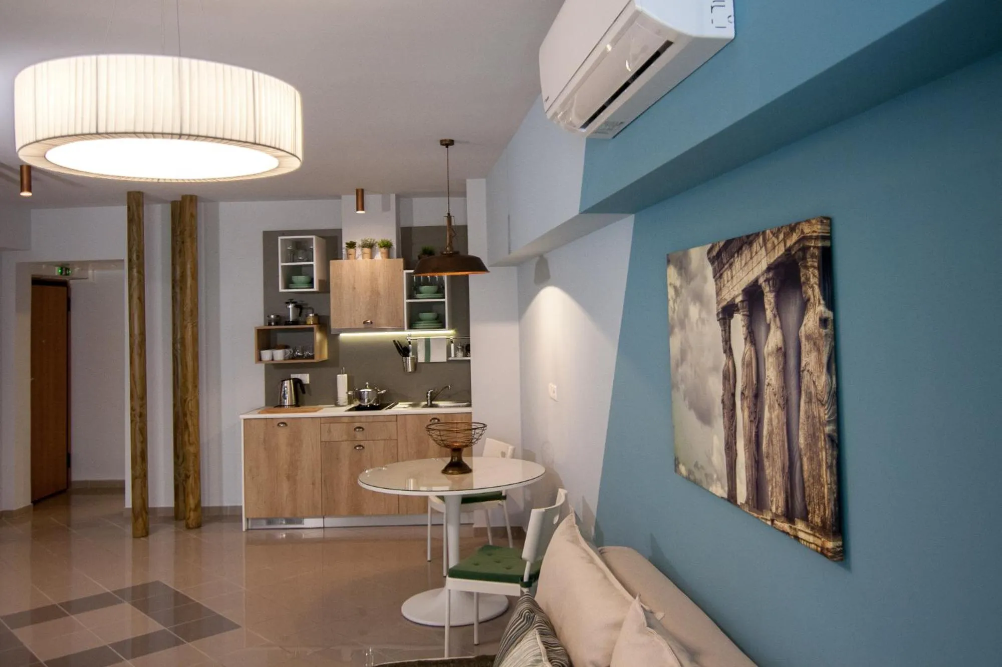 Dining area in Dynasta Central Suites