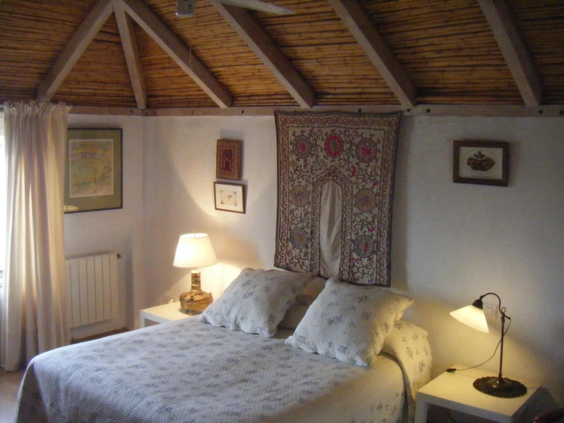 Photo of the whole room, Bed in La Casa de Bovedas Charming Inn