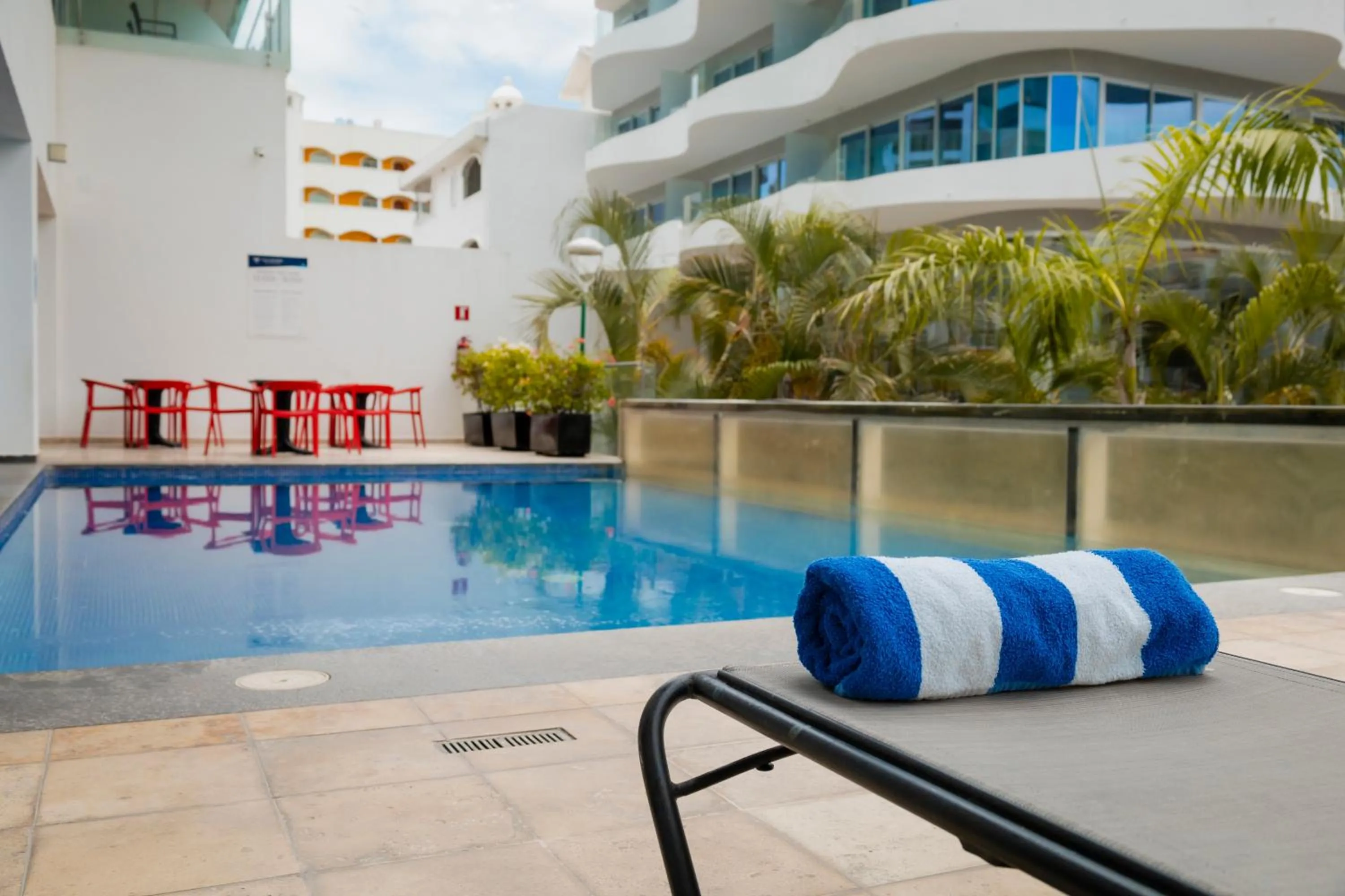 Swimming pool in Hotel Villa Varadero