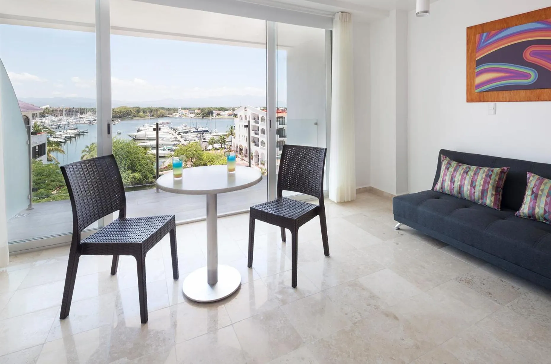 Quiet street view in Hotel Villa Varadero